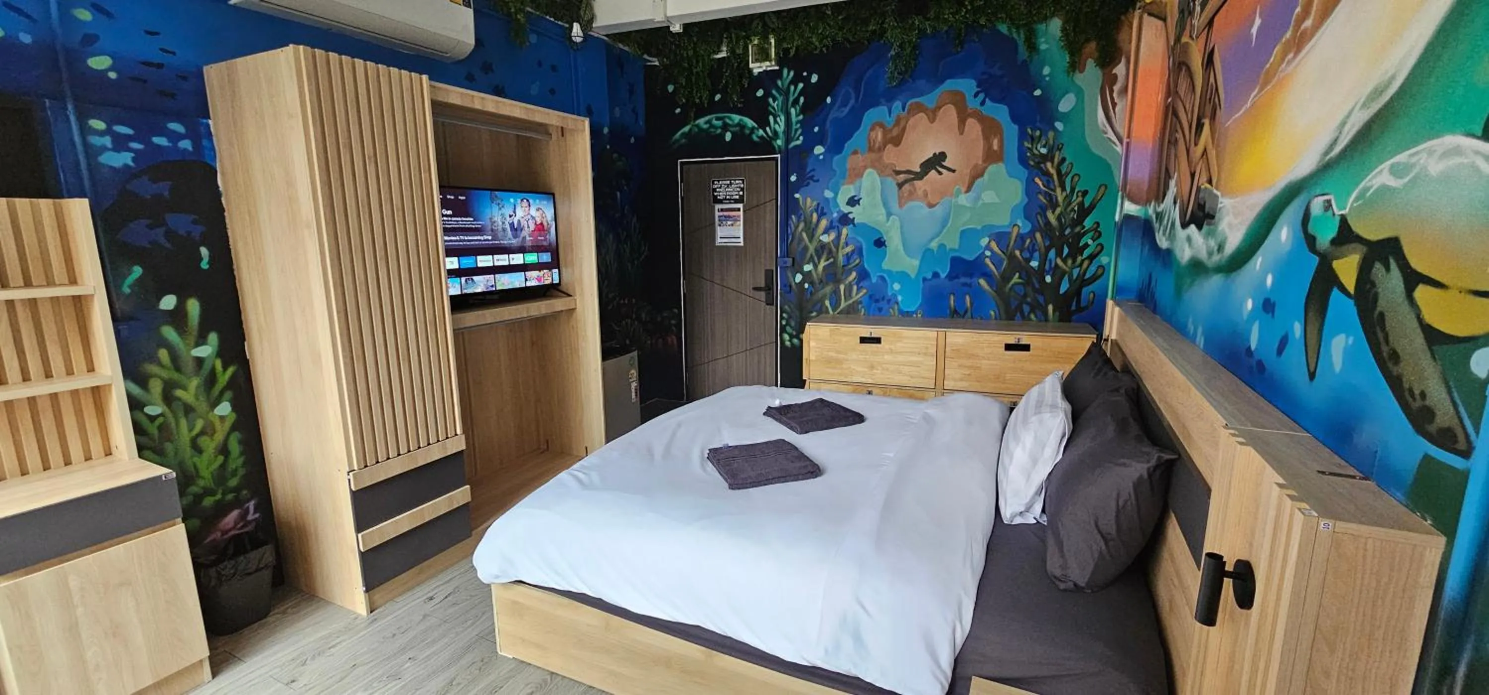 Bedroom, Bed in Urban Jungle Social