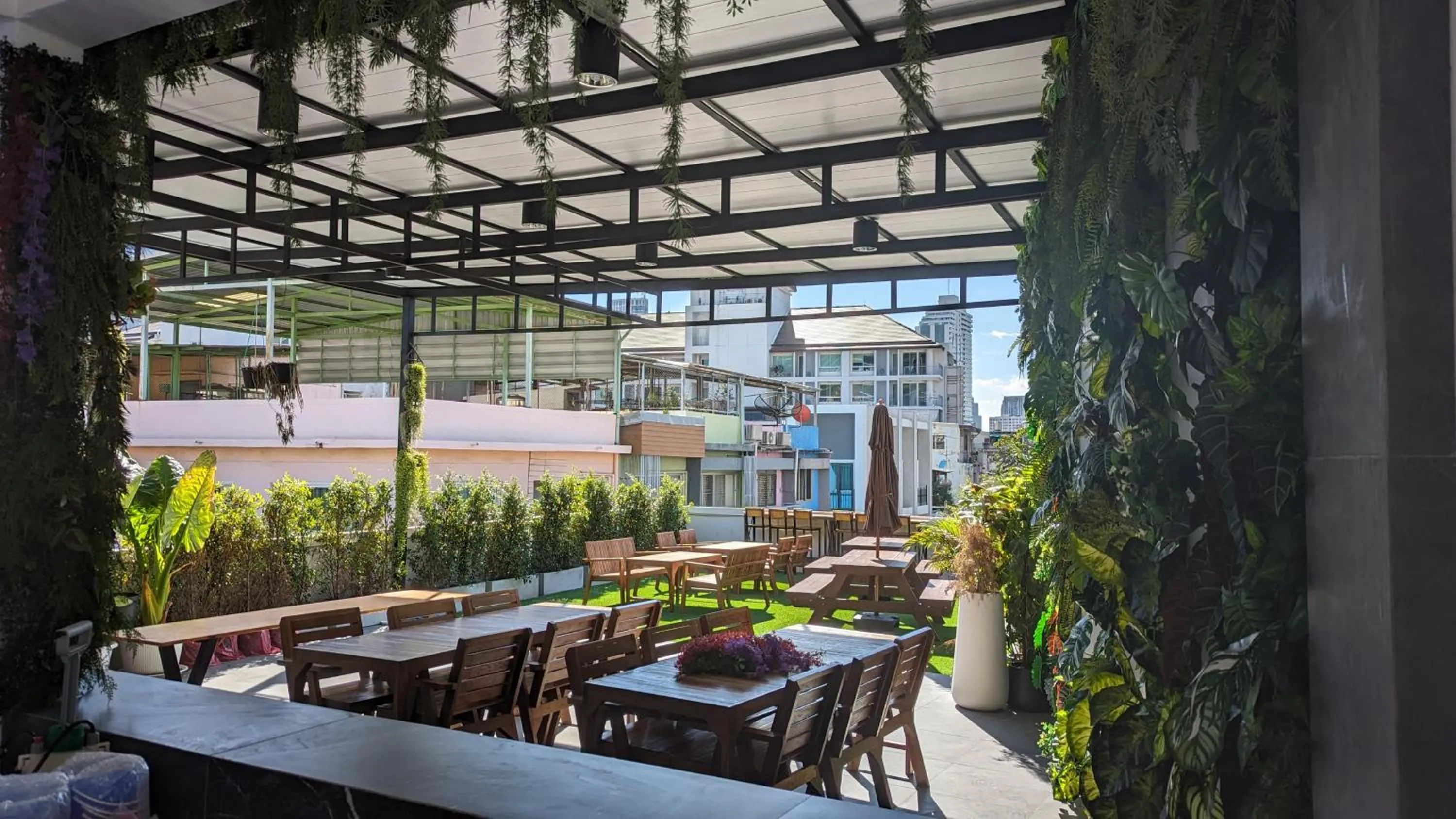 Balcony/Terrace in Urban Jungle Social