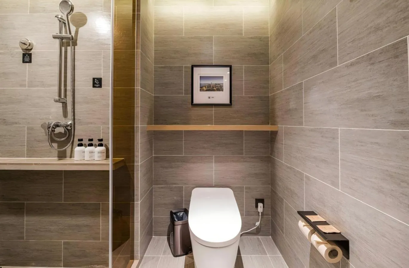 Bathroom in Atour Hotel Hangzhou Huanglong Wanke Xueyuan Road