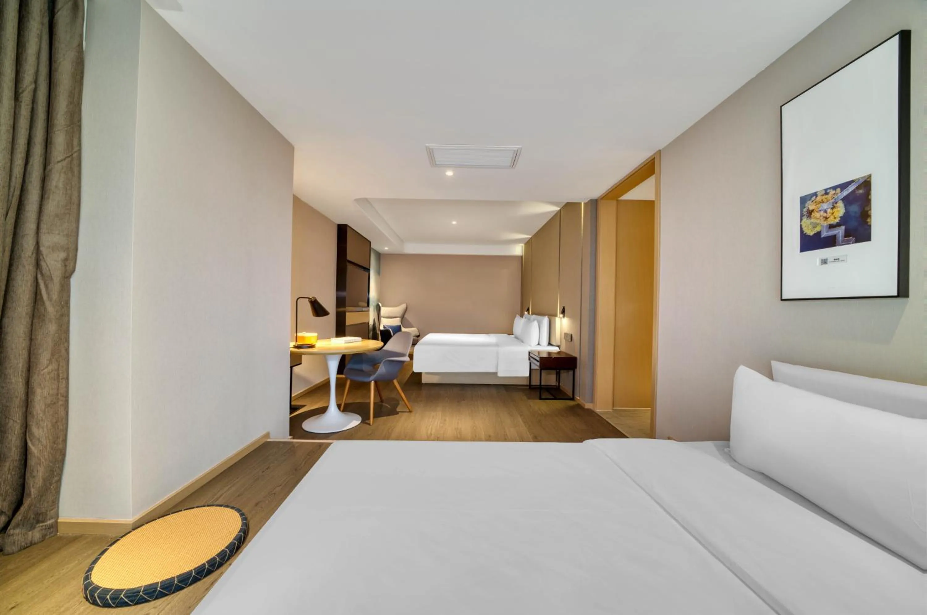 Bed in Atour Hotel Hangzhou Huanglong Wanke Xueyuan Road