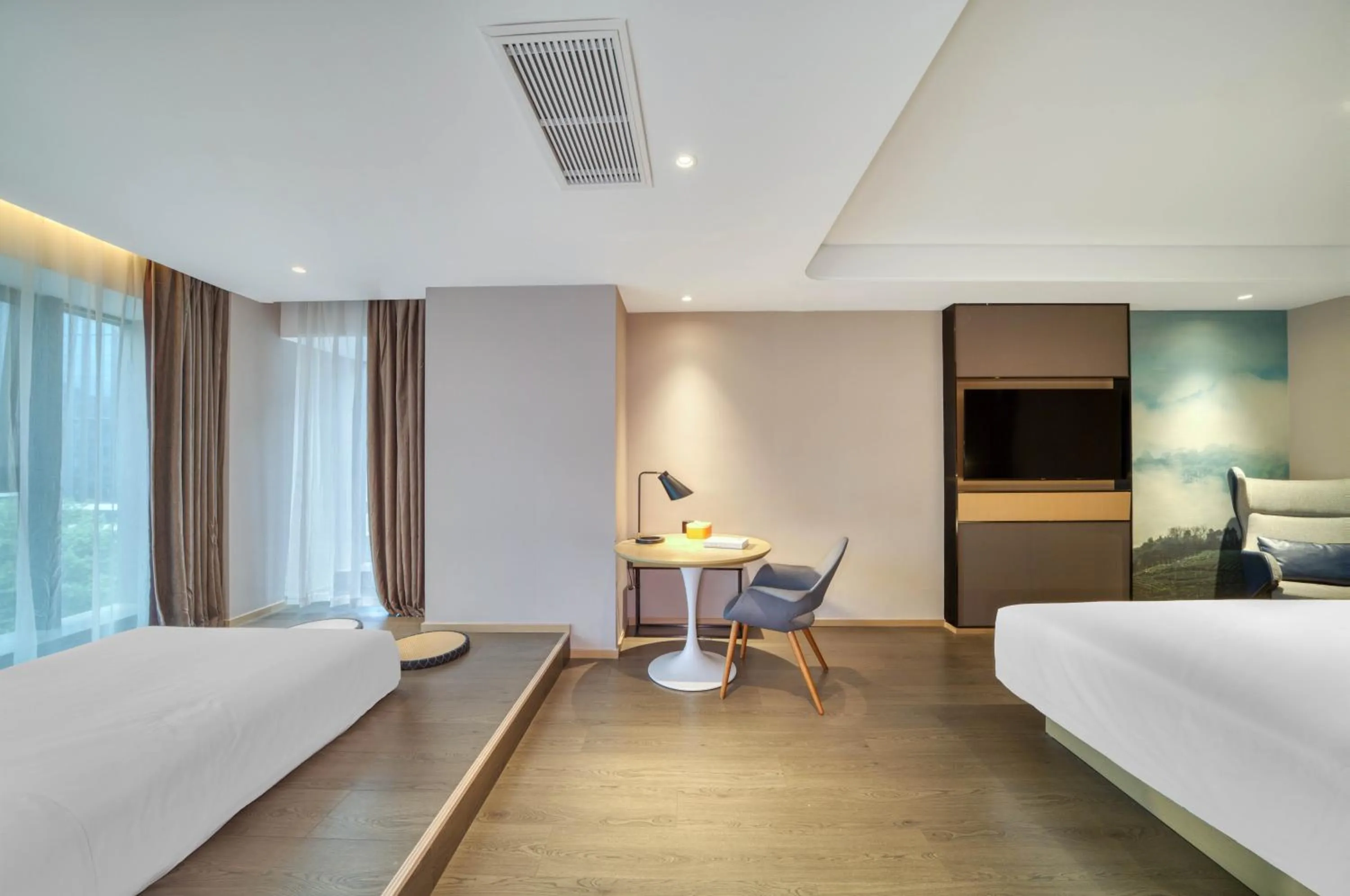 Bed in Atour Hotel Hangzhou Huanglong Wanke Xueyuan Road