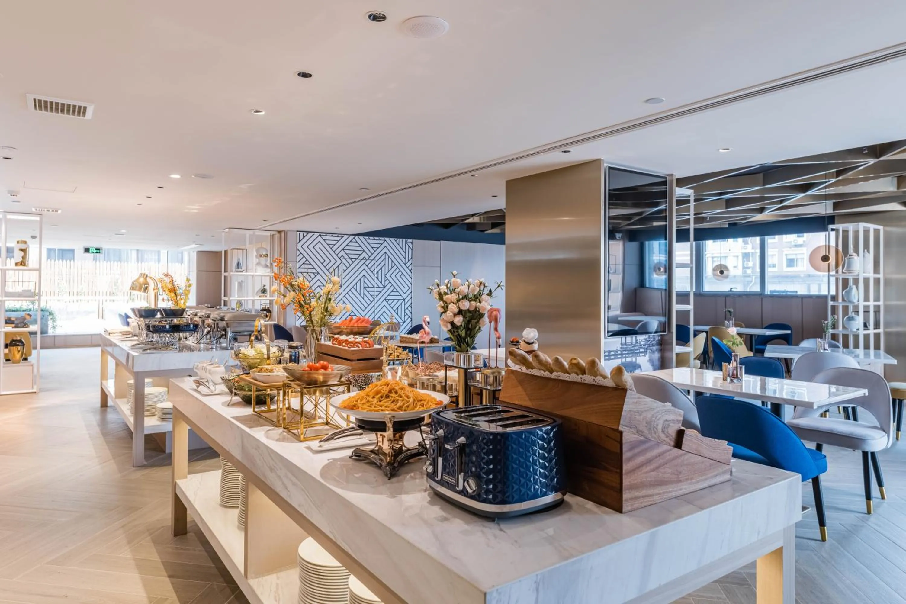 Atour Hotel Hangzhou West Lake Wulin Plaza North Jianguo Road