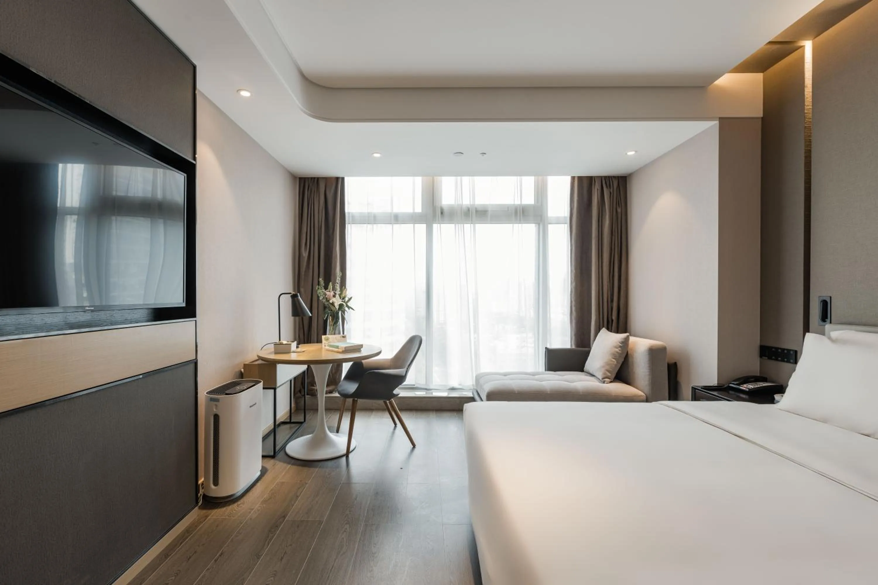 Bed in Atour Hotel Hangzhou West Lake Wulin Plaza North Jianguo Road