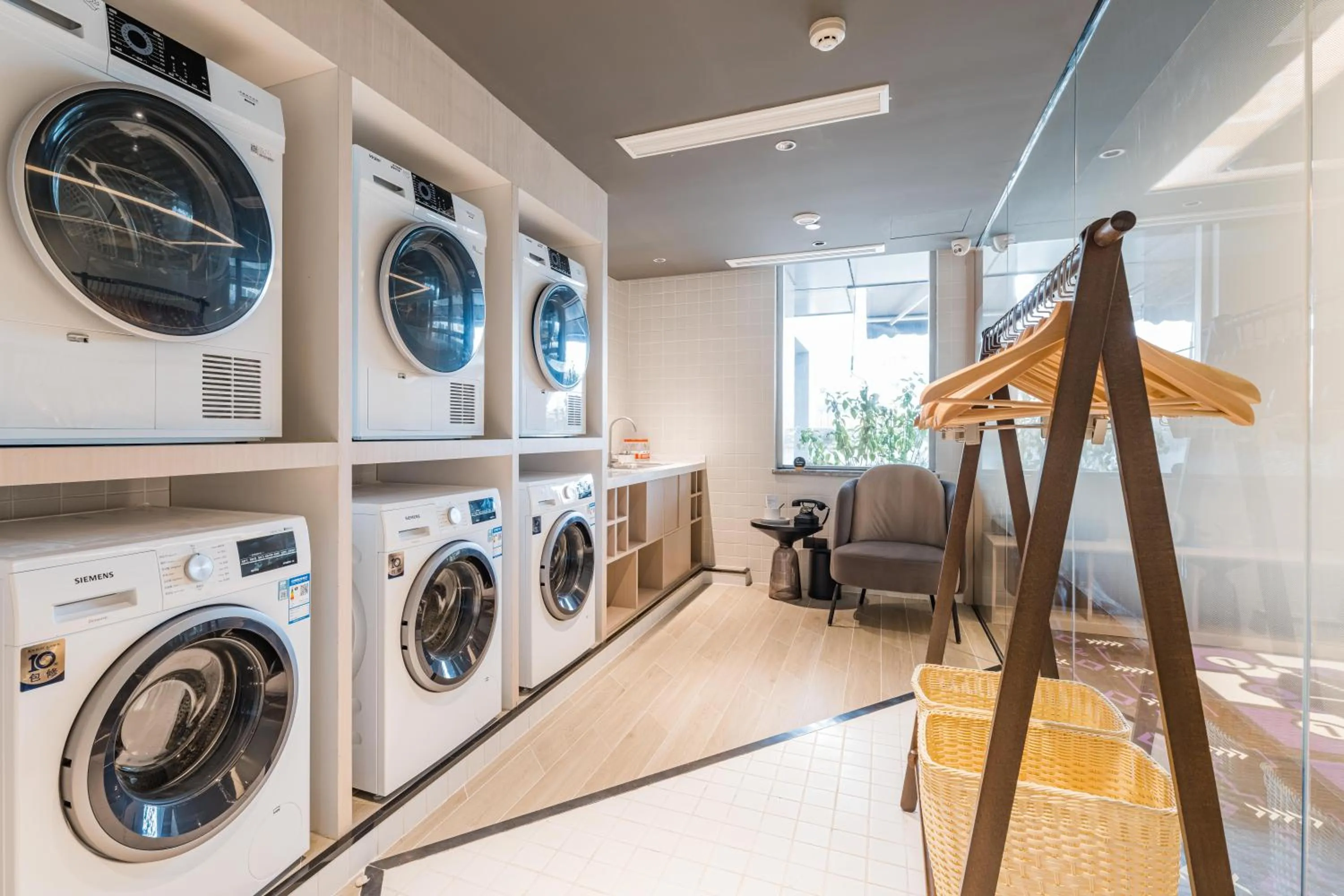 Atour Hotel Hangzhou West Lake Wulin Plaza North Jianguo Road