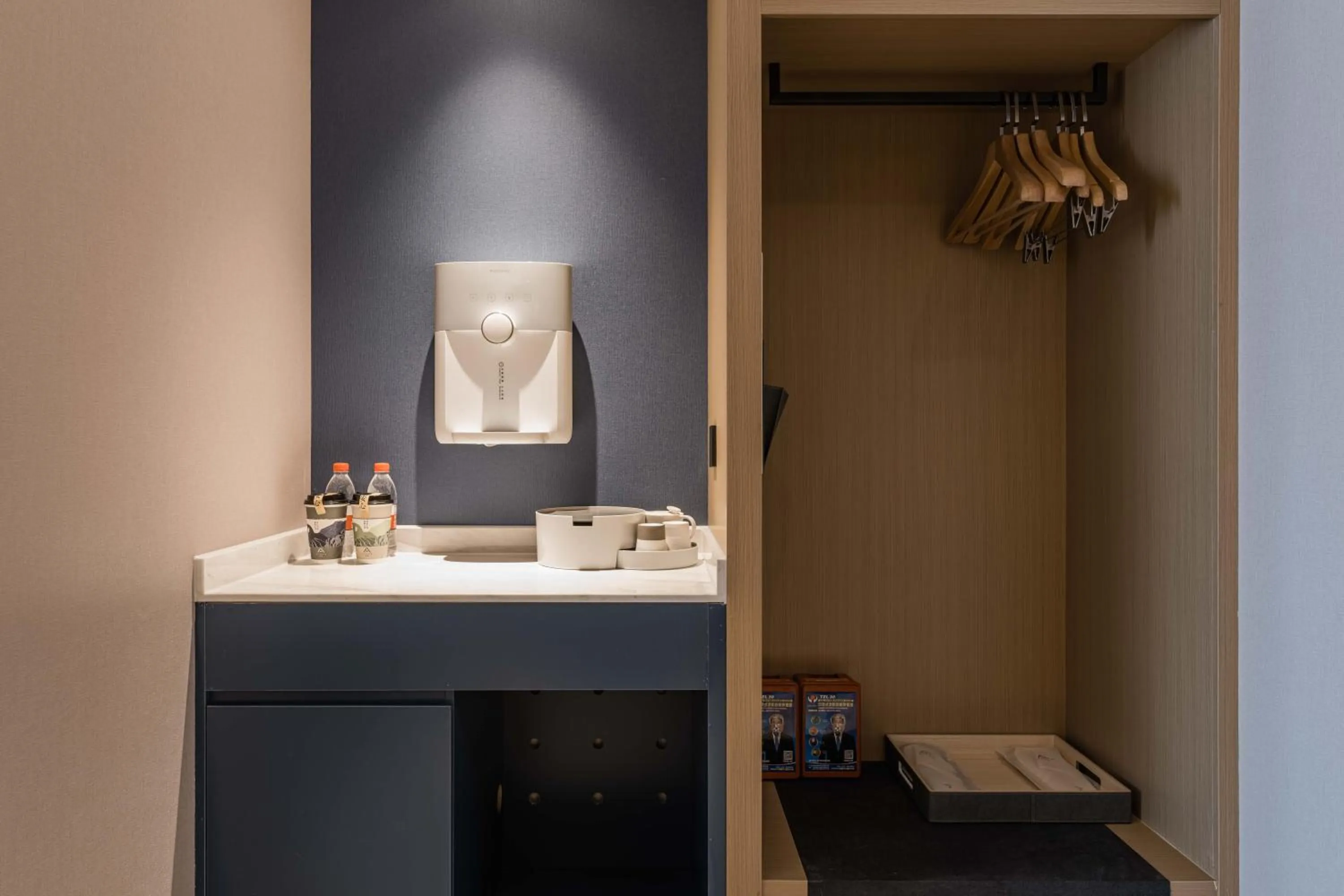 Atour Hotel Hangzhou West Lake Wulin Plaza North Jianguo Road