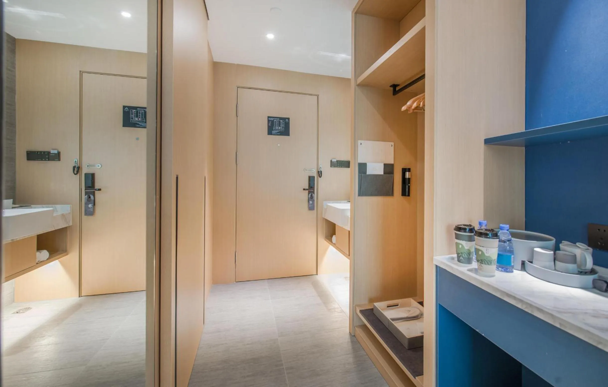 Coffee/tea facilities in Atour Hotel Guangzhou Sanyuanli-Guangzhou Baiyun Railway-Fiee Self-Service Laundry