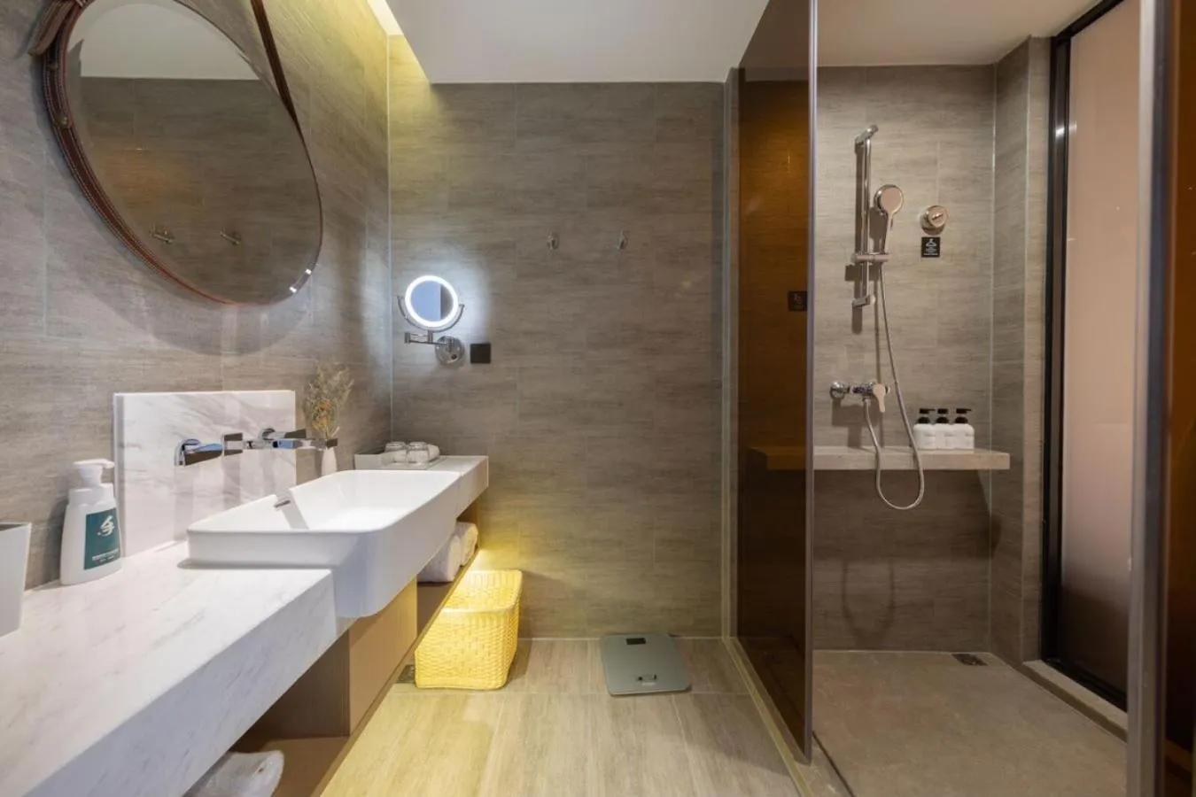 Shower in Atour Hotel Guangzhou Baiyun New Town Jiangxia Metro Station