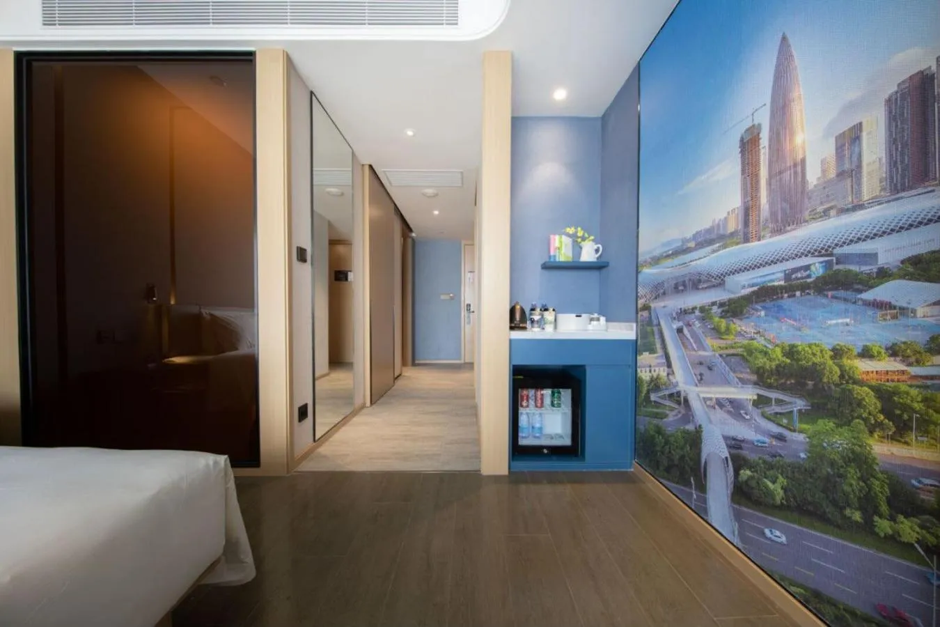 Photo of the whole room, Bed in Atour Hotel Guangzhou Baiyun New Town Jiangxia Metro Station