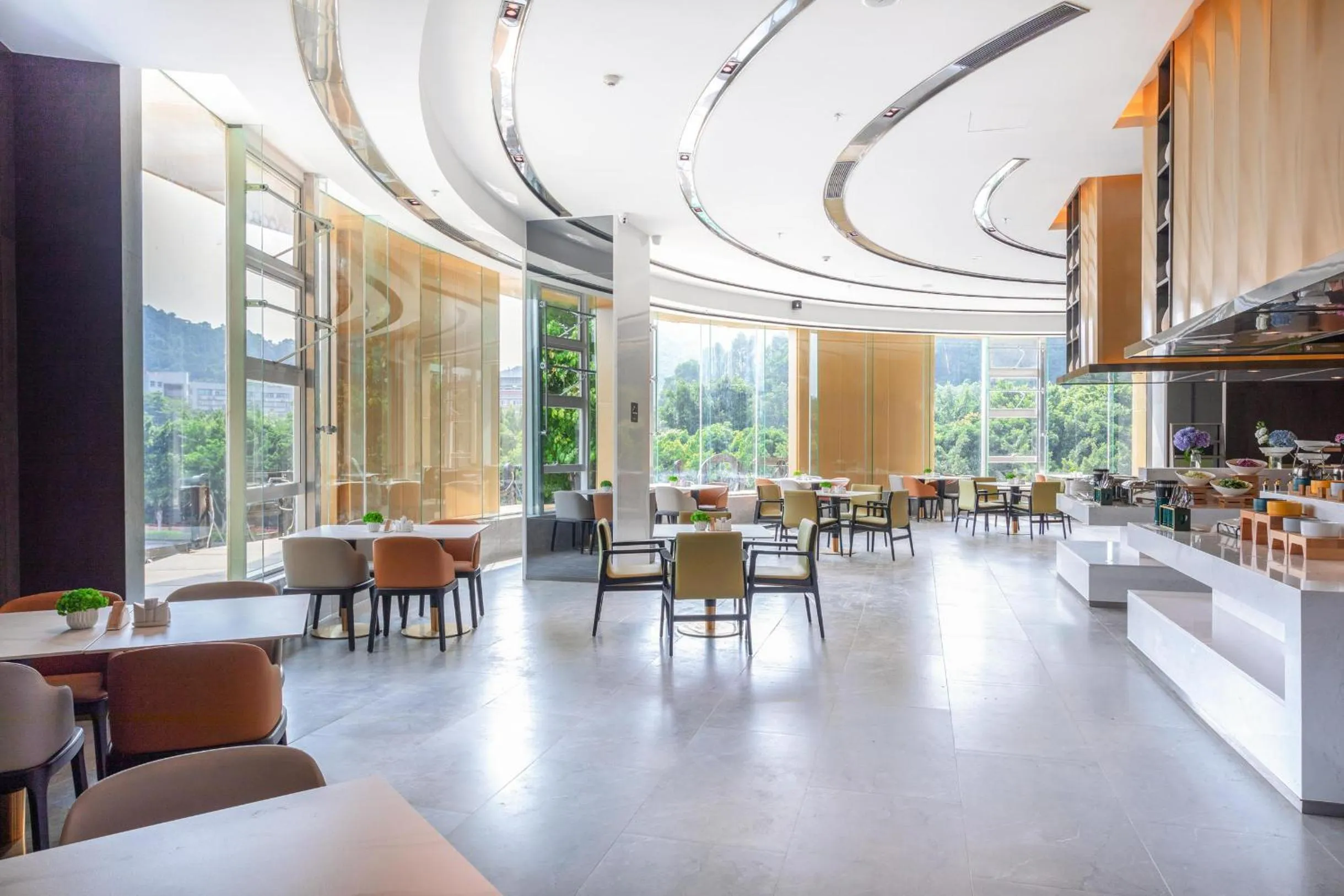 Restaurant/places to eat in Atour Hotel Guangzhou Huangpu Luogang Science City