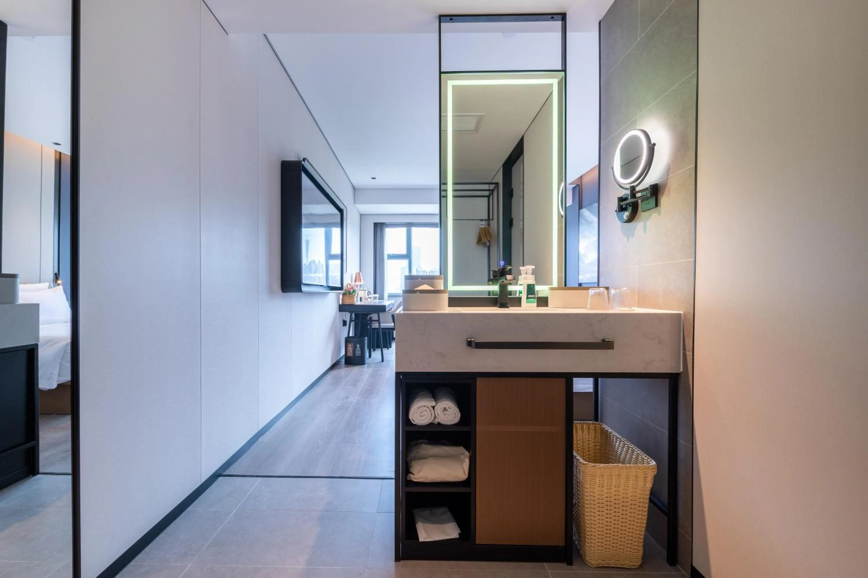 Photo of the whole room in Atour Hotel Guangzhou Zhujiang New Town Taikoo Hui