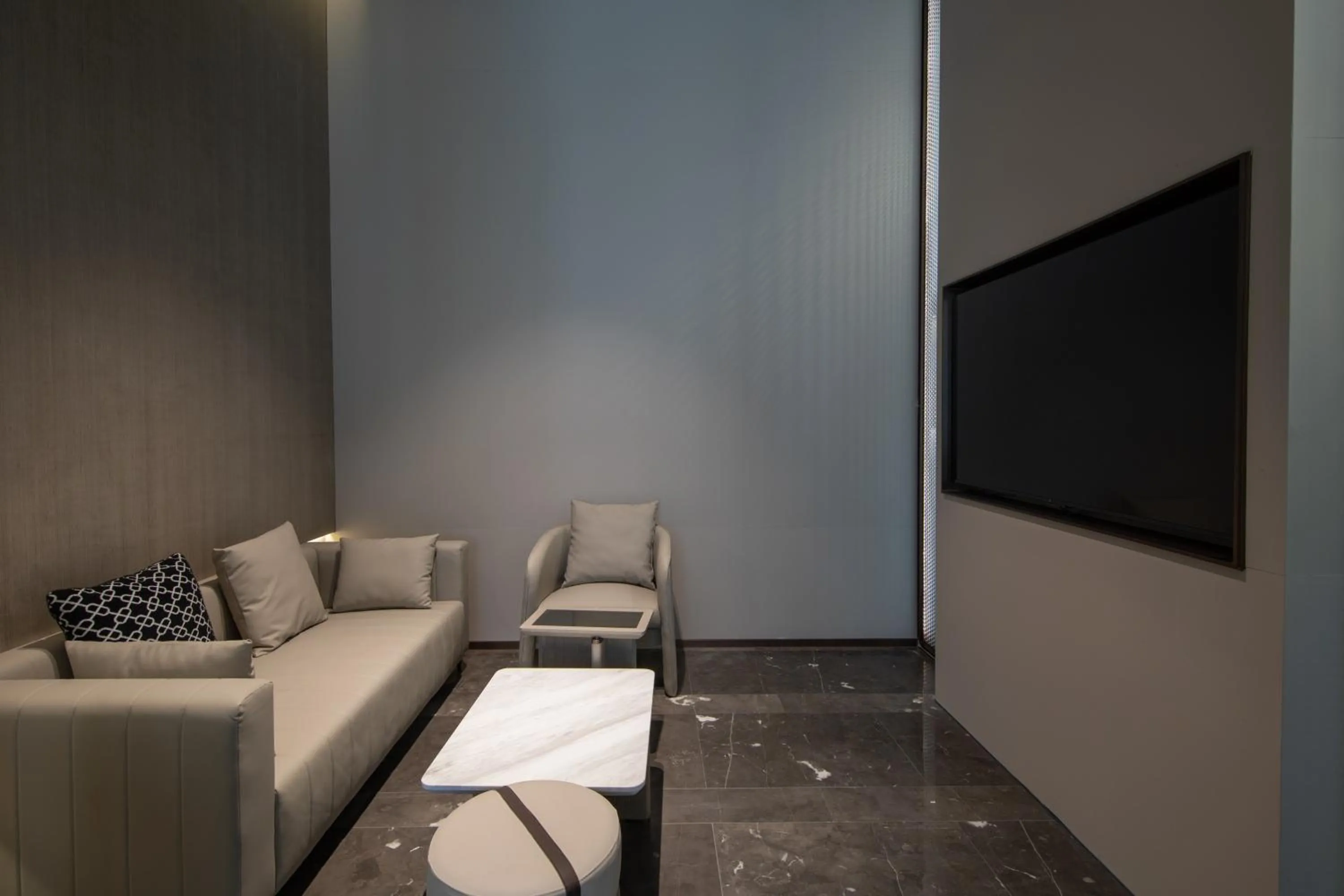 Communal lounge/ TV room in Atour Hotel Guangzhou Zhongcun Hanxi Changlong Metro Station