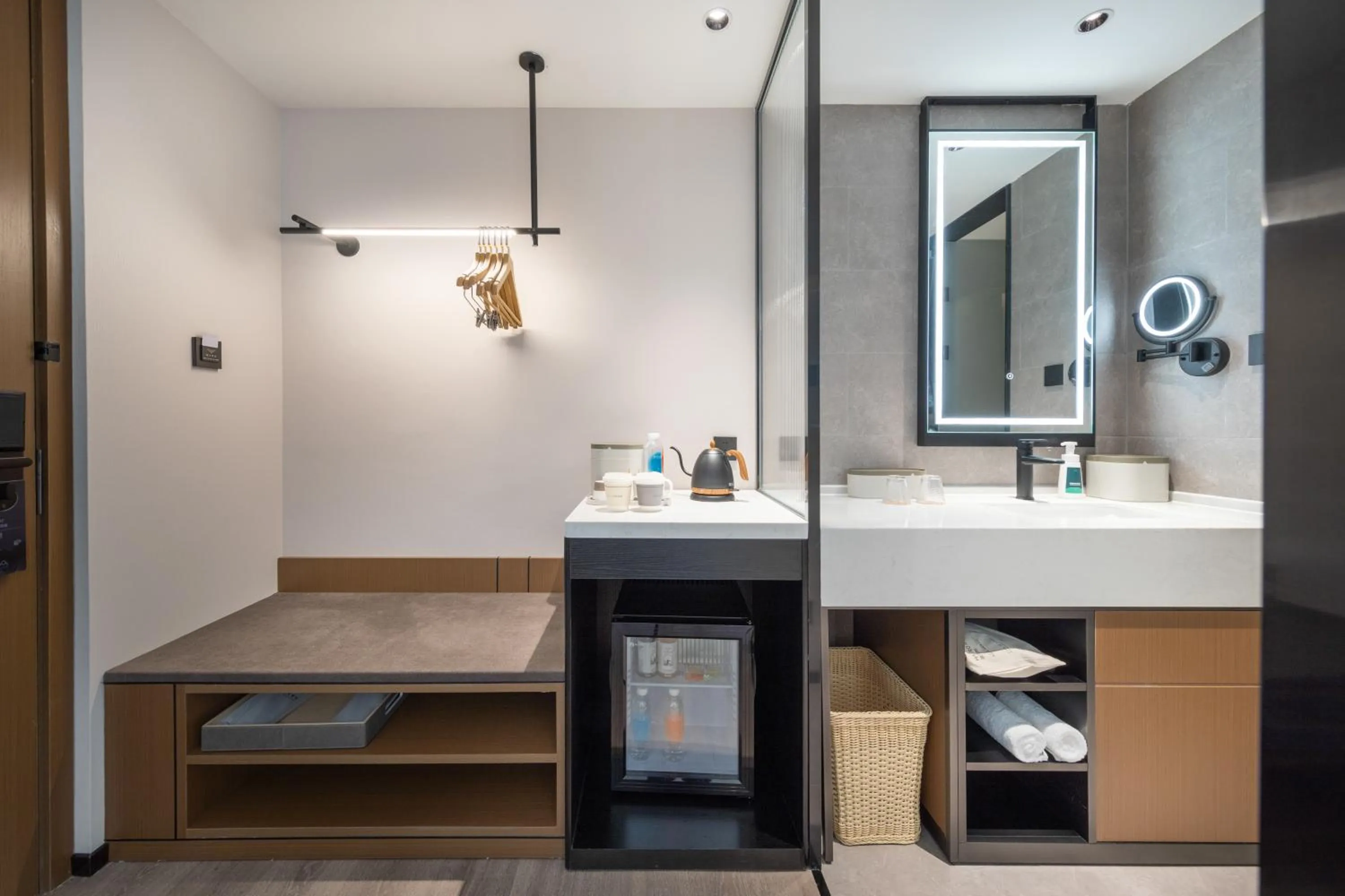 Bathroom in Atour Hotel Guangzhou Zhongcun Hanxi Changlong Metro Station