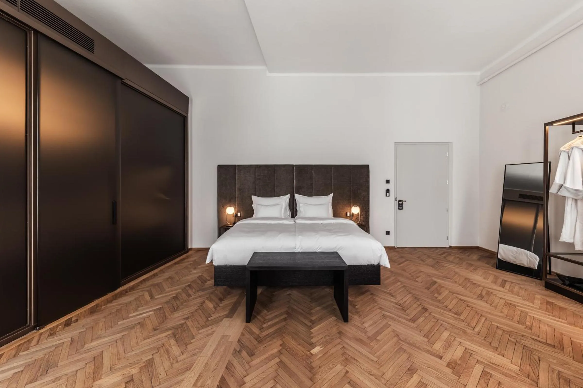 Photo of the whole room, Bed in META SUITES historic city living