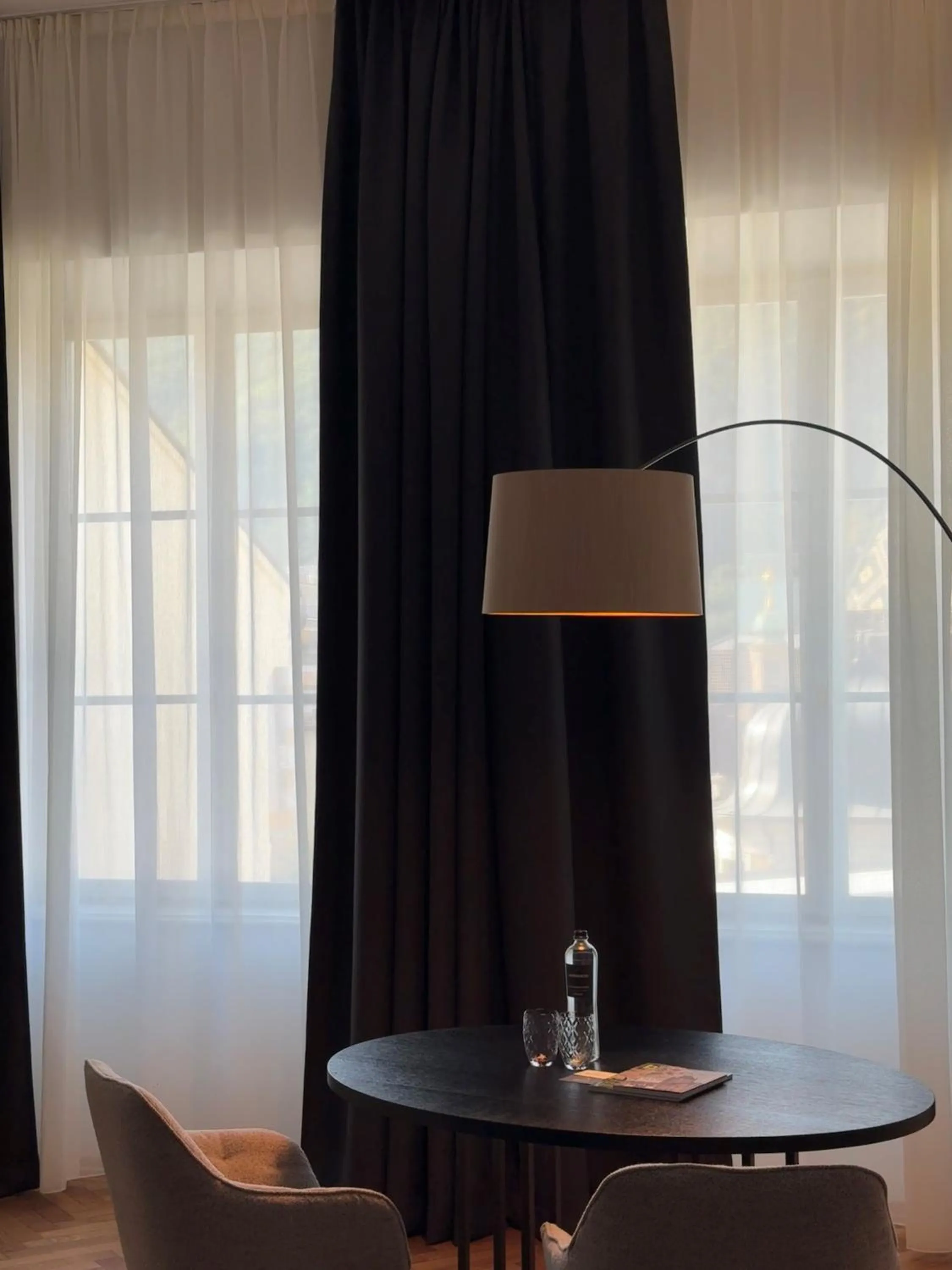 Living room in META SUITES historic city living