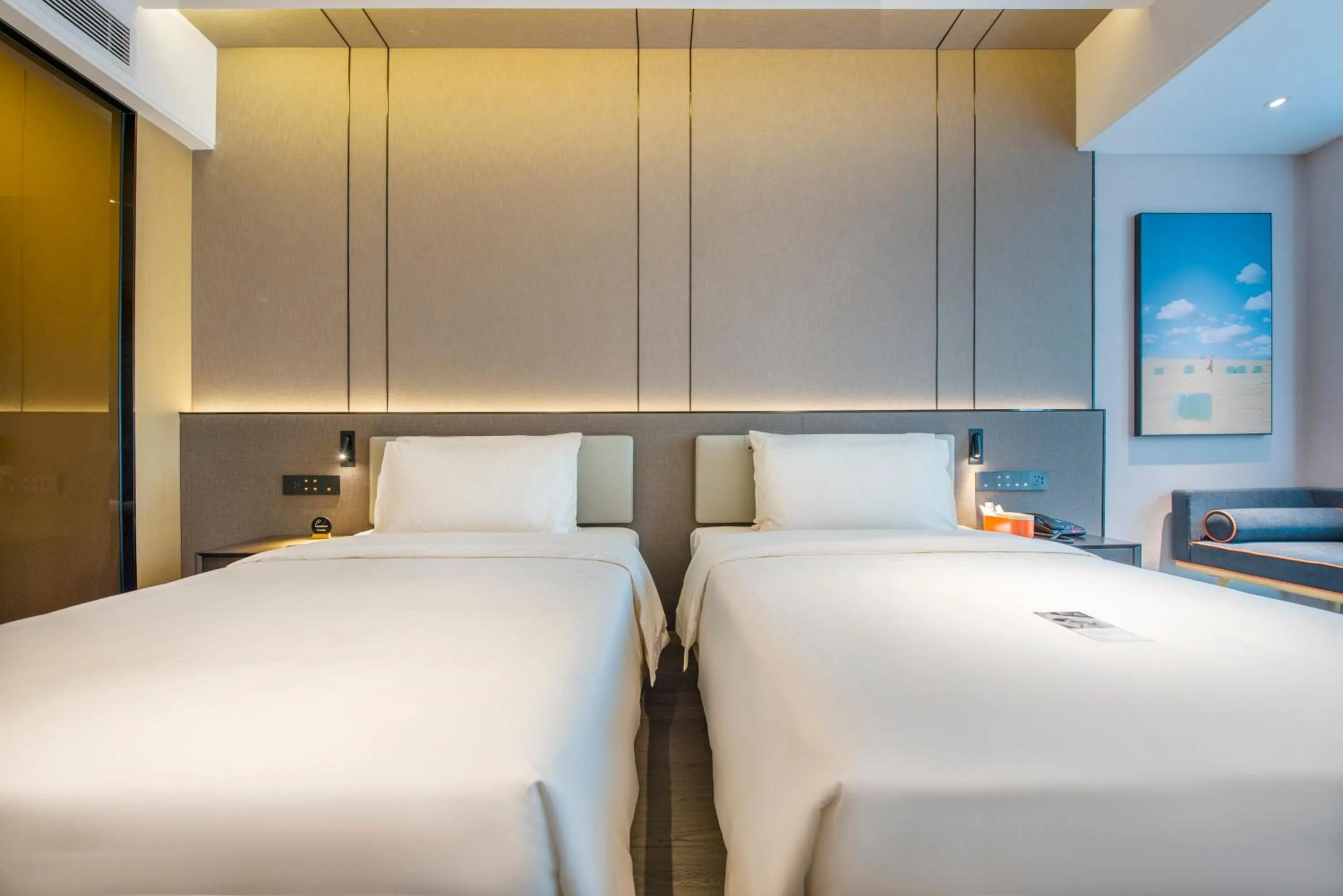 Bed in Atour Hotel Dongguan Humen Avenue