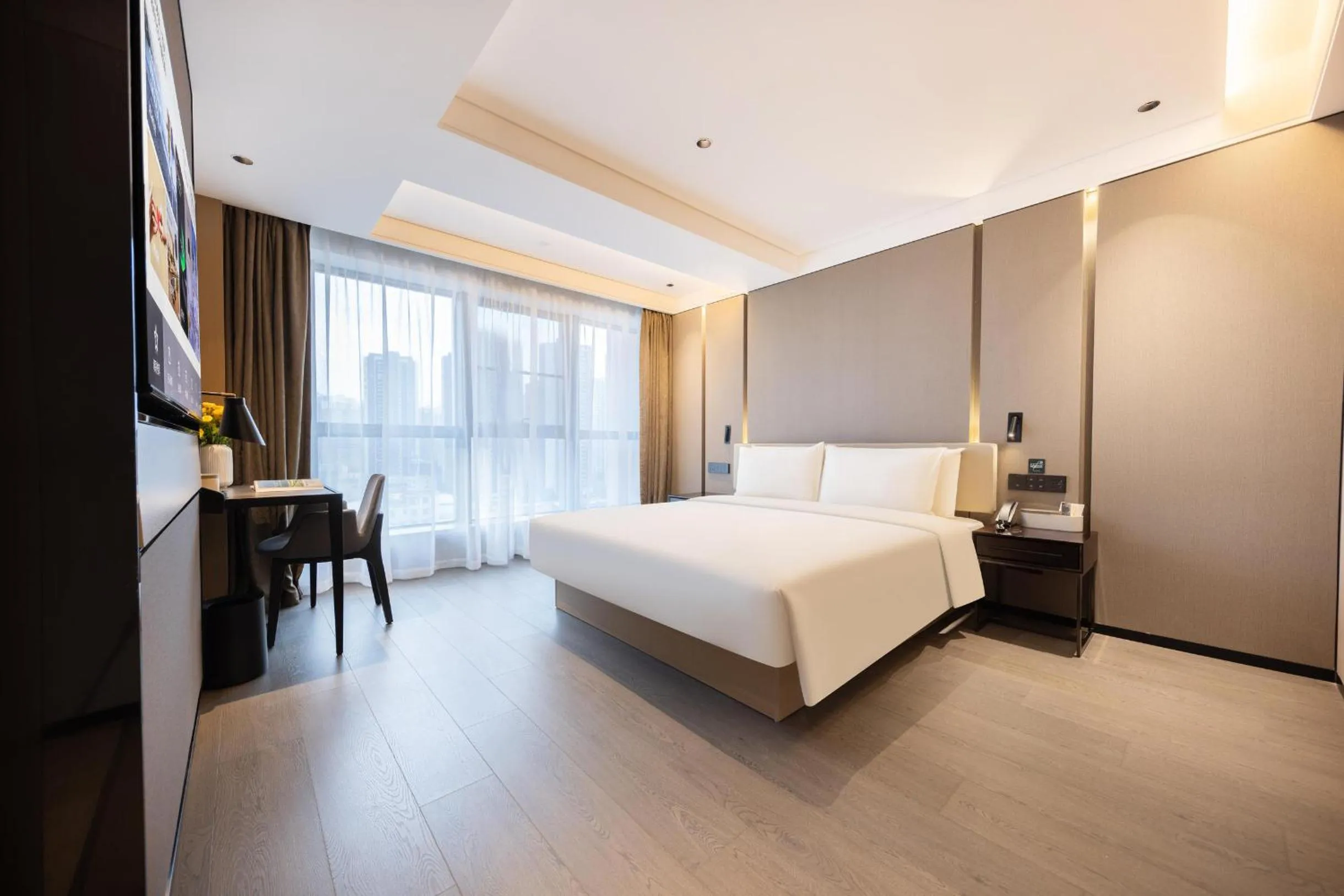 Bed in Atour Hotel Zhongshan Nantou Haiya Colorful City