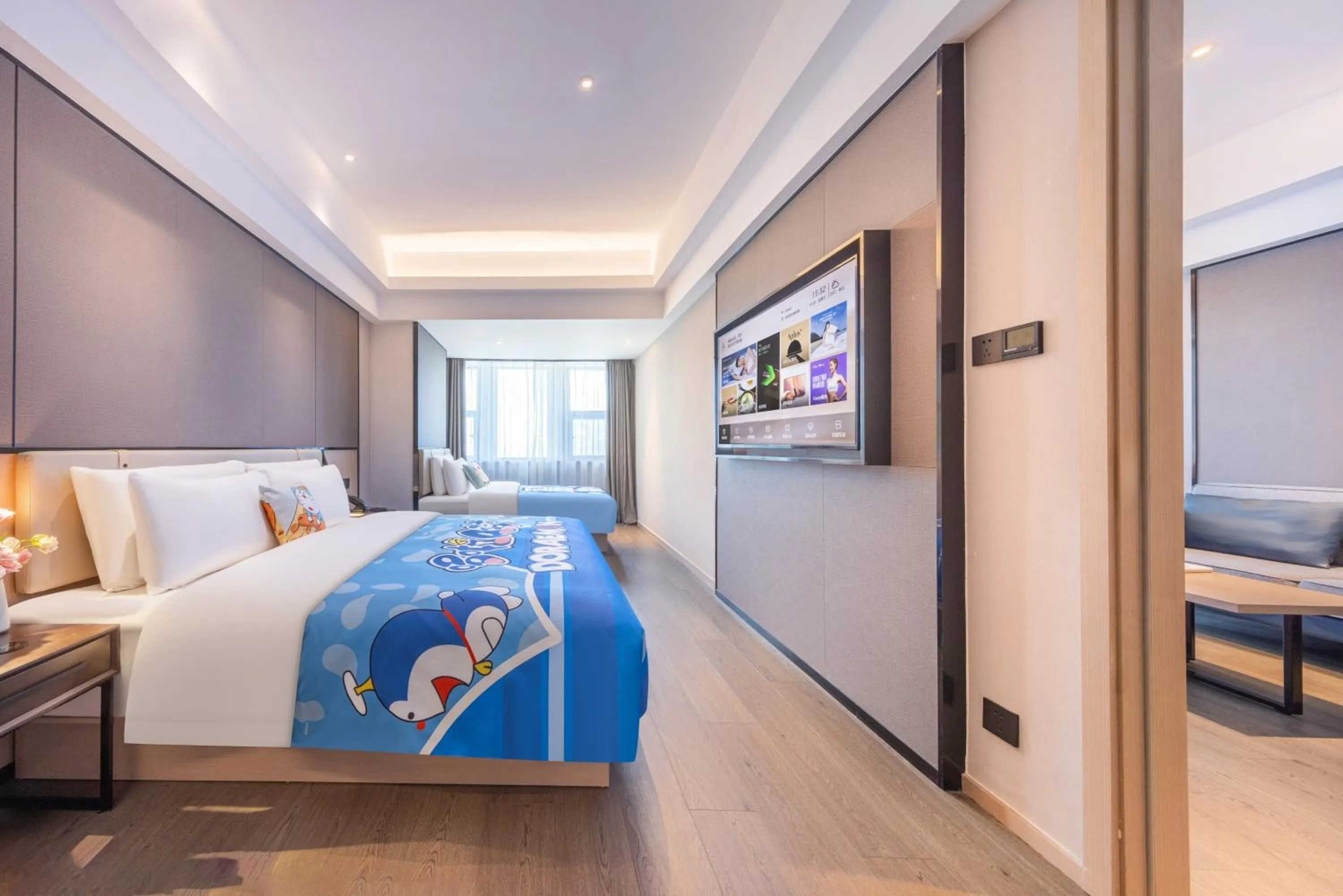 Communal lounge/ TV room, Bed in Atour Hotel Chongqing North Railway Station