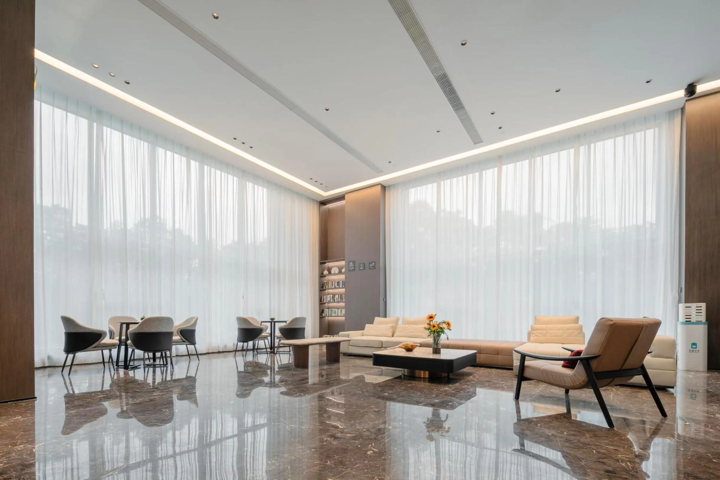 Atour X Hotel Chengdu Longquan Automobile City