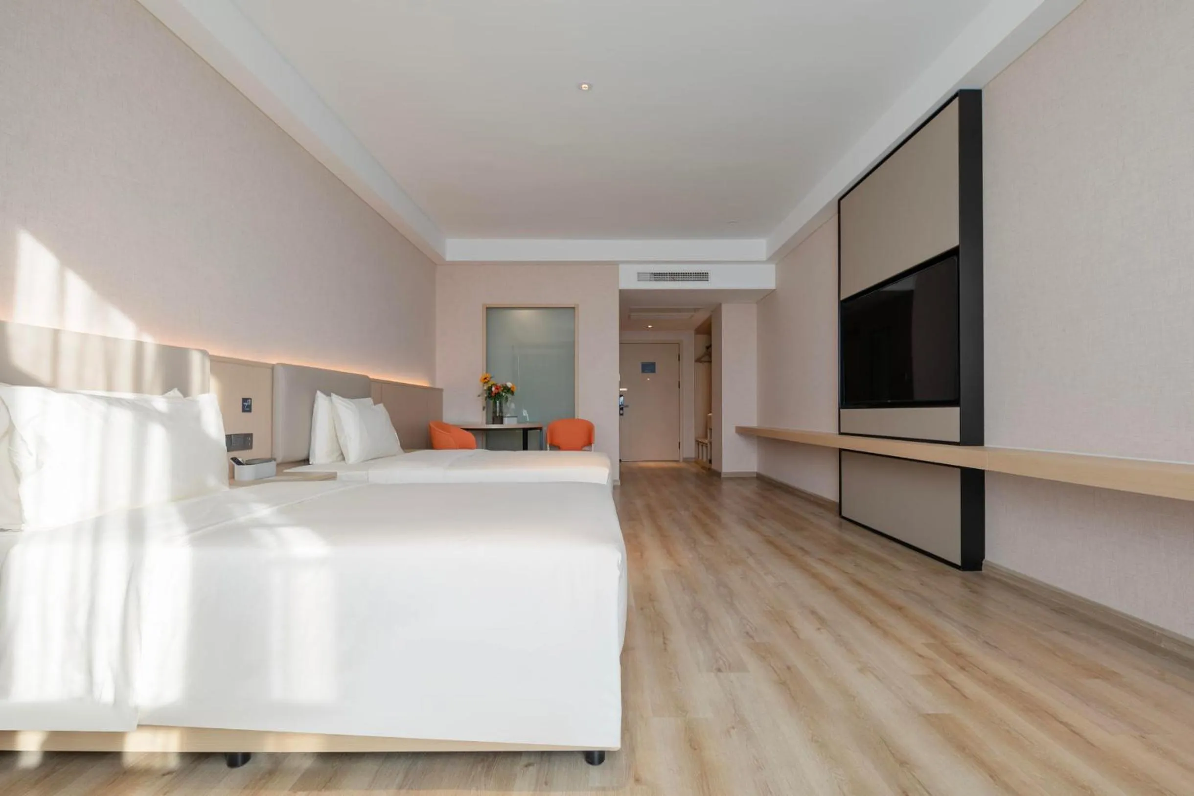 Bed in Atour X Hotel Chengdu Longquan Automobile City