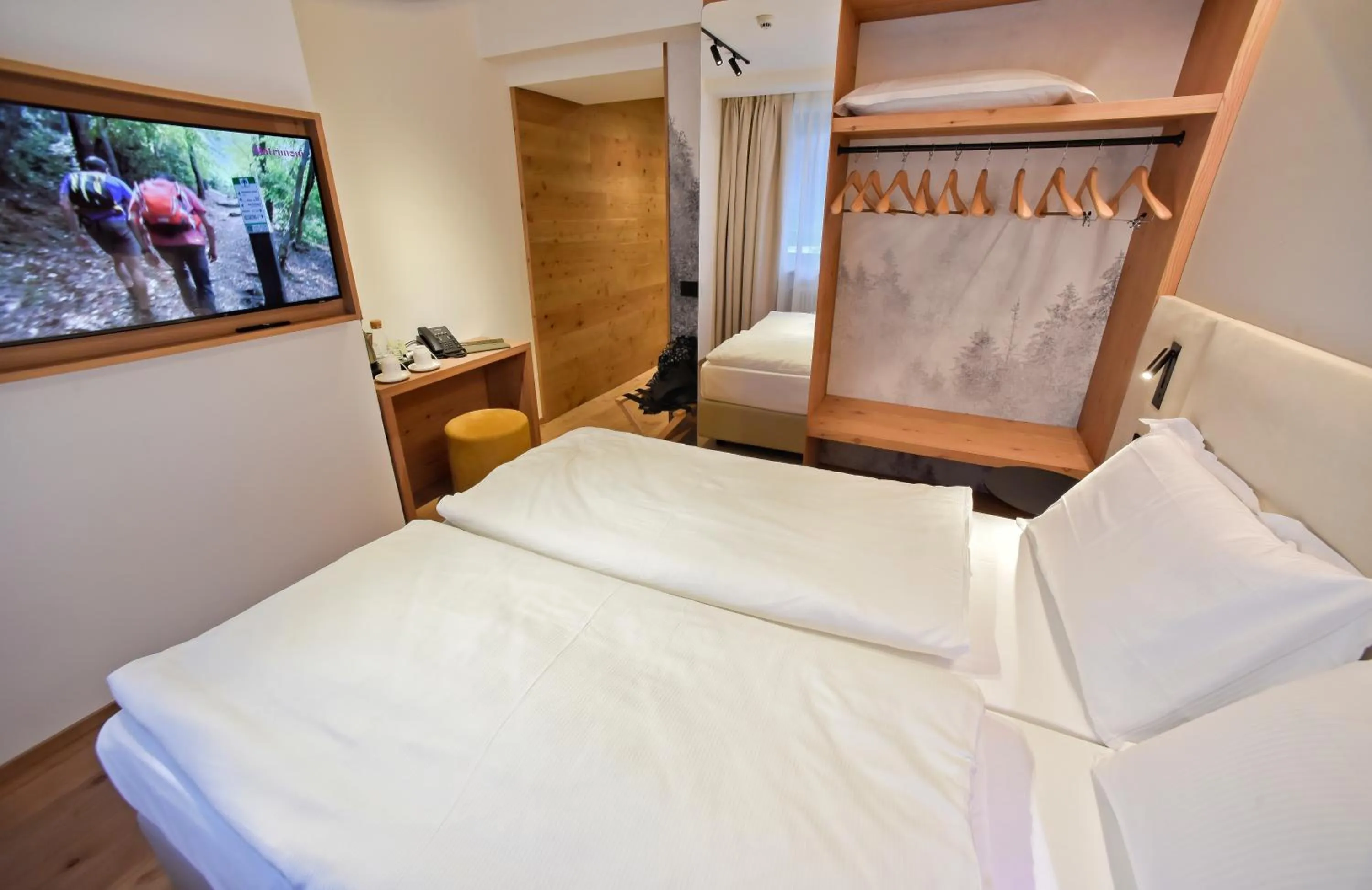 Bedroom, Bed in Naturae Lodge Wellness & Spa