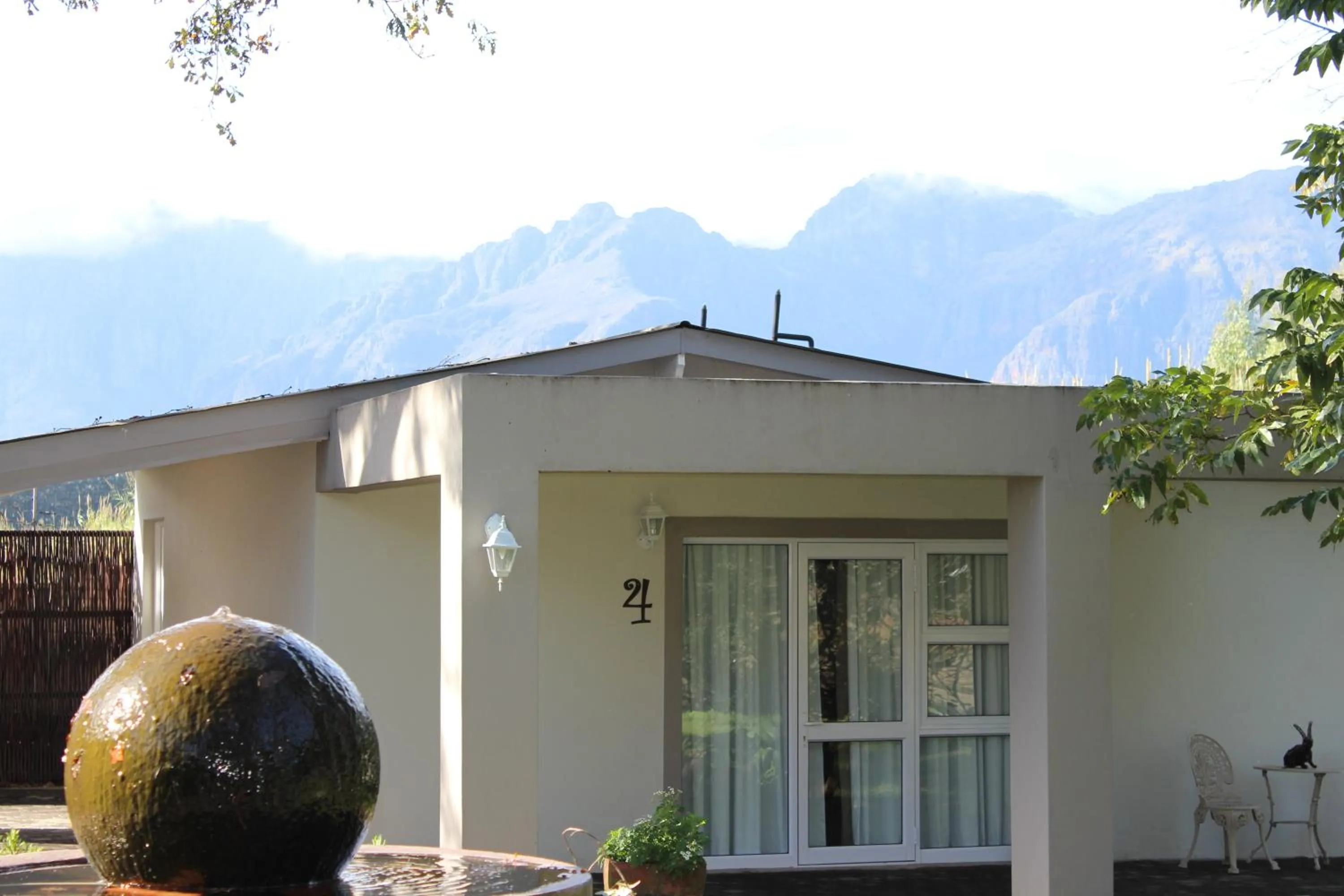 Facade/entrance in Nuwerus Lodge Paarl