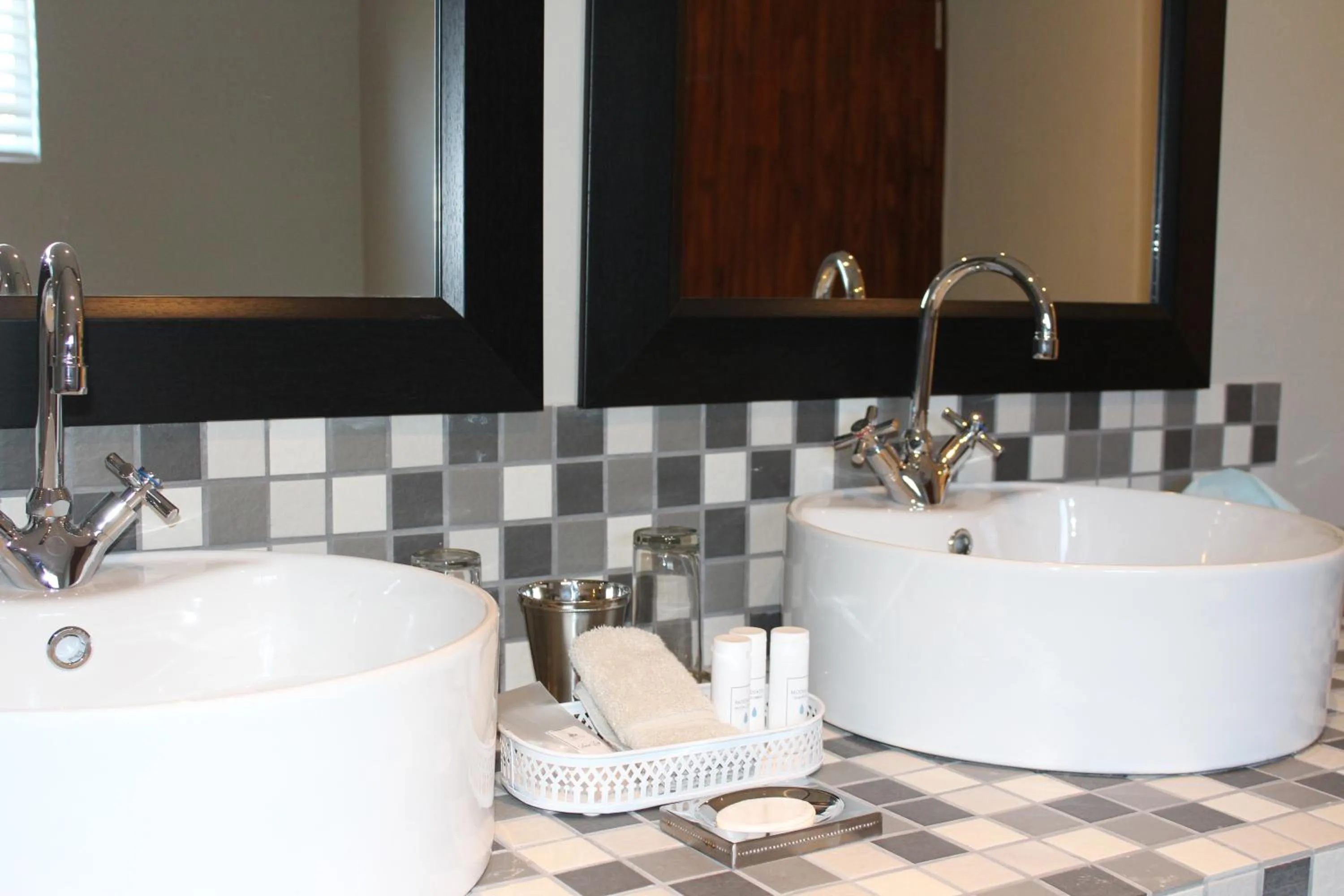 Bathroom in Nuwerus Lodge Paarl