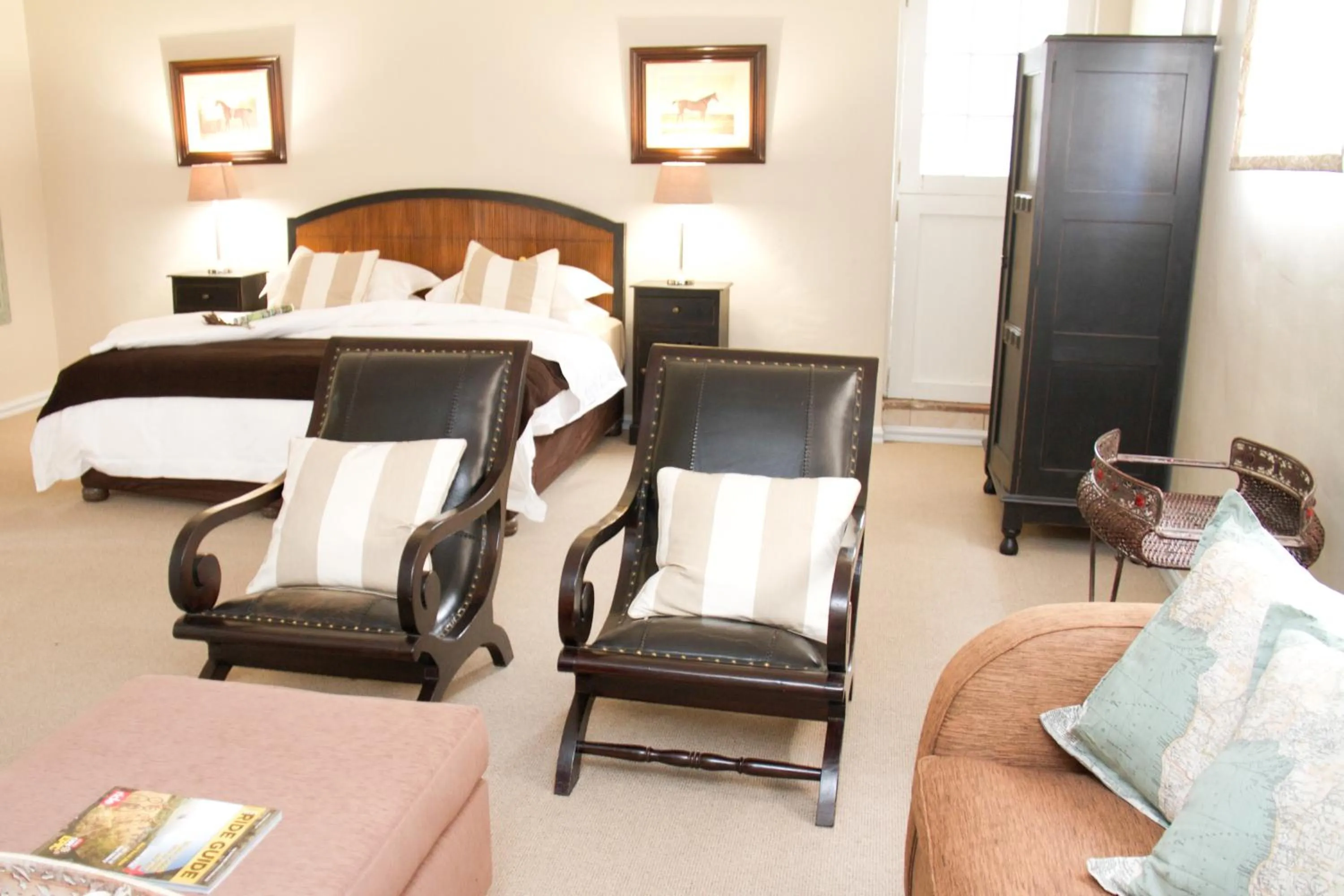 Bed in Nuwerus Lodge Paarl