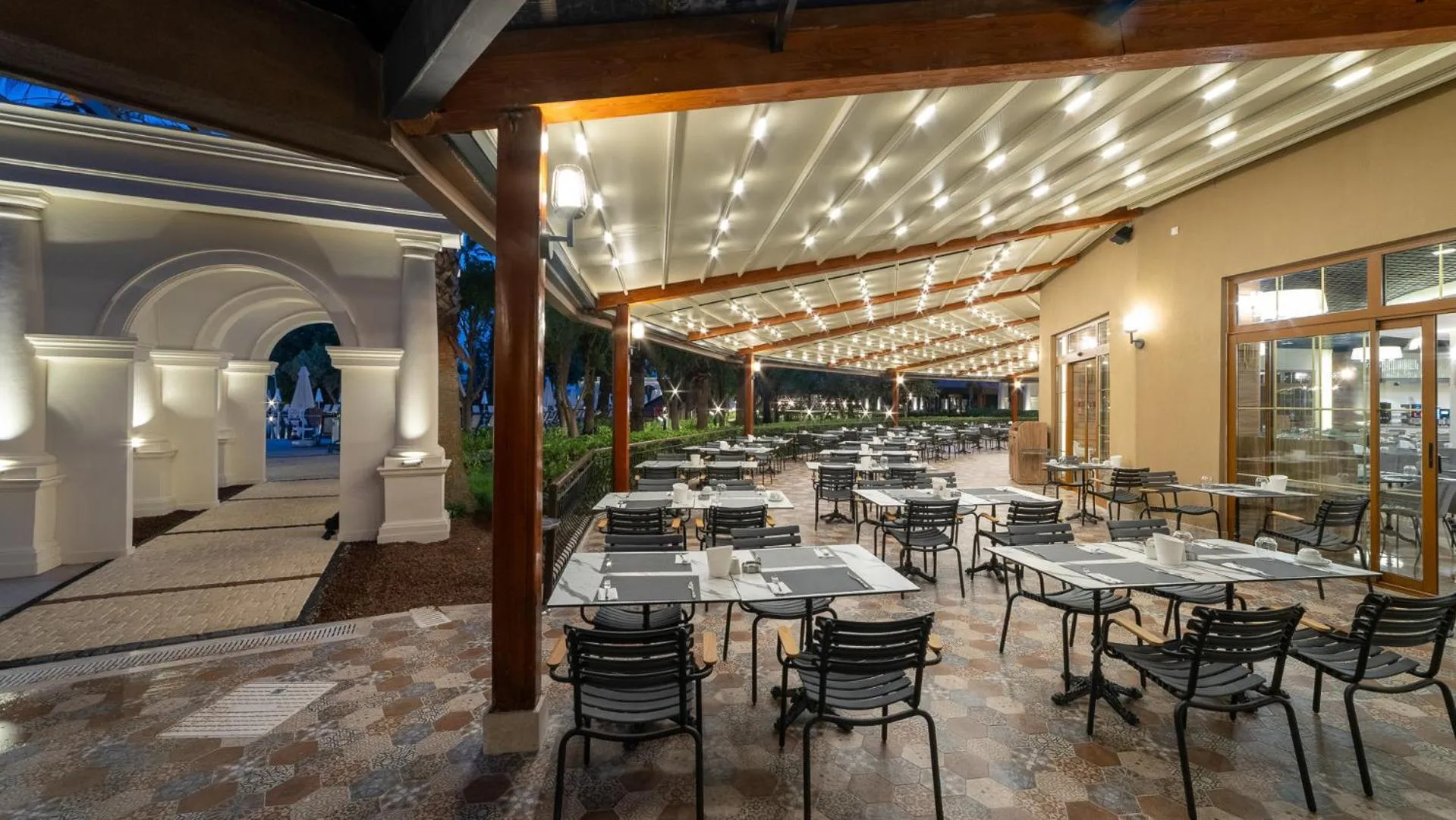 Restaurant/places to eat in Numa Club Side Hotel - Ultra All Inclusive