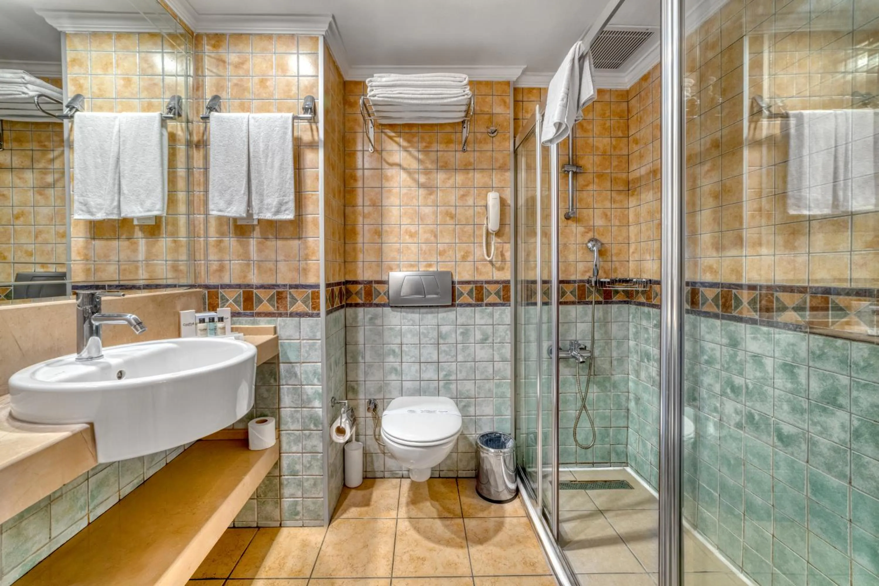 Shower in Numa Club Side Hotel - Ultra All Inclusive