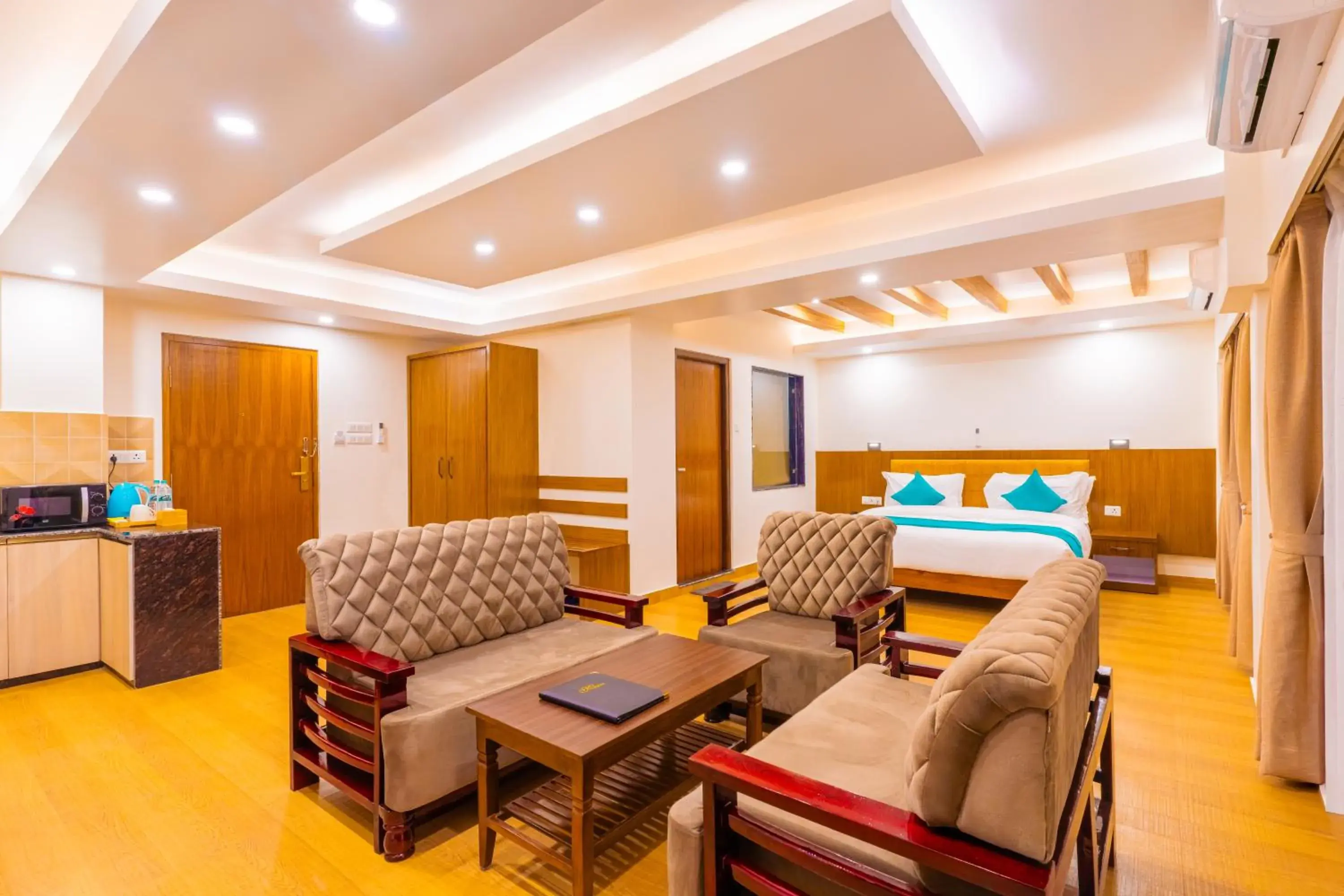 Superior Suite - single occupancy in Pokhara Alpine and Springs Superior Suite - single occupancy in Pokhara Alpine and Springs