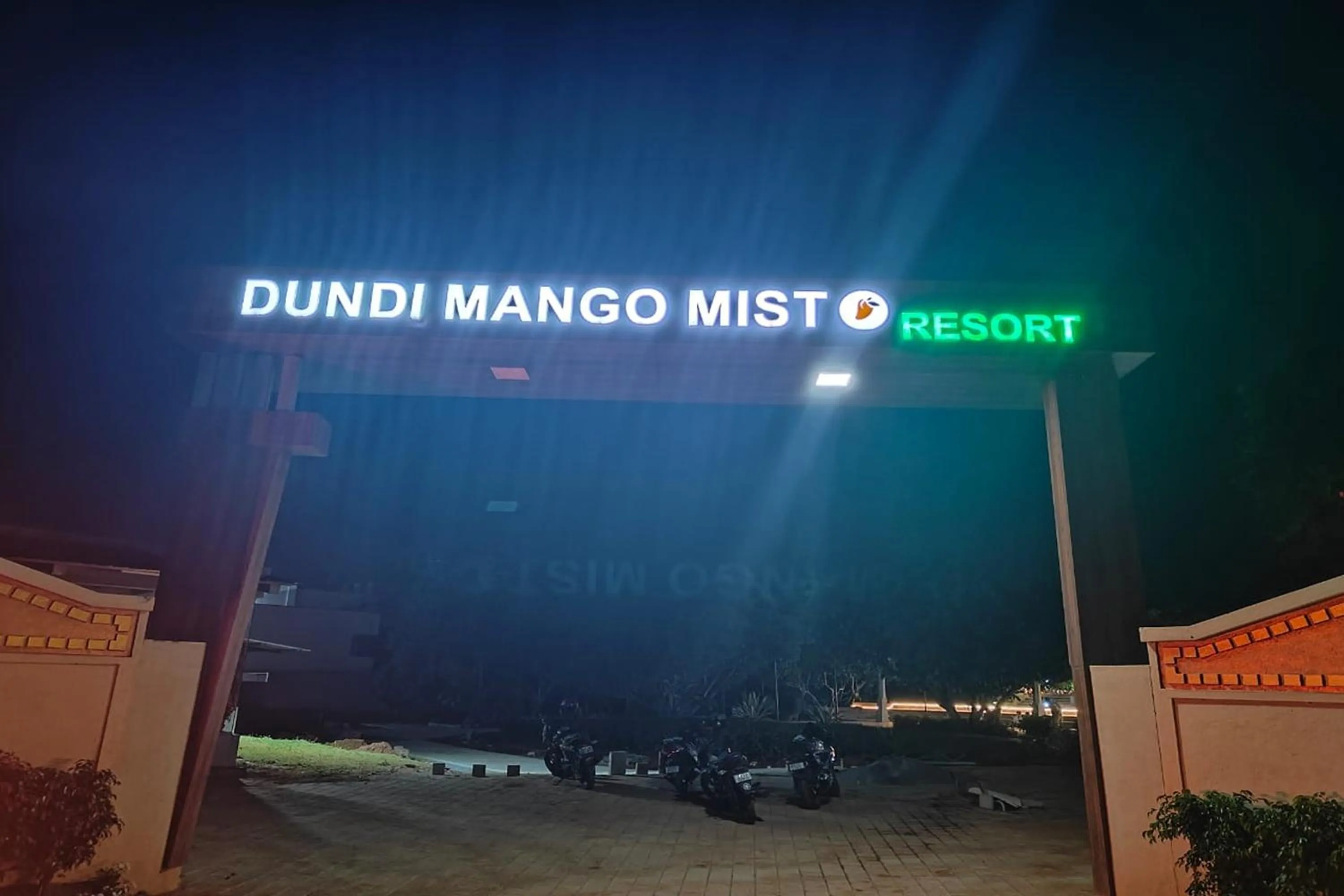 Property building in Dundi Mango Mist Resort