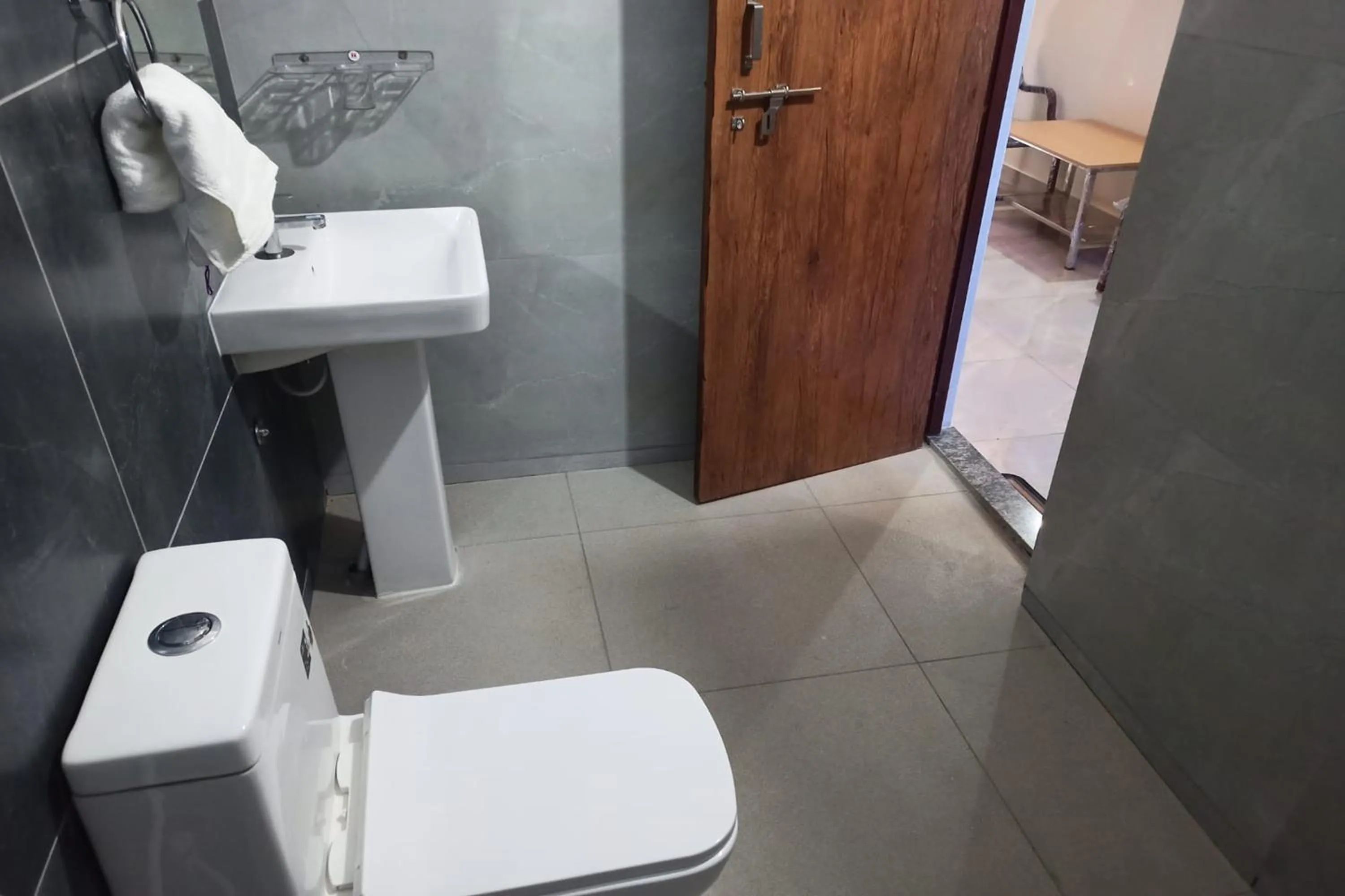 Bathroom in Dundi Mango Mist Resort