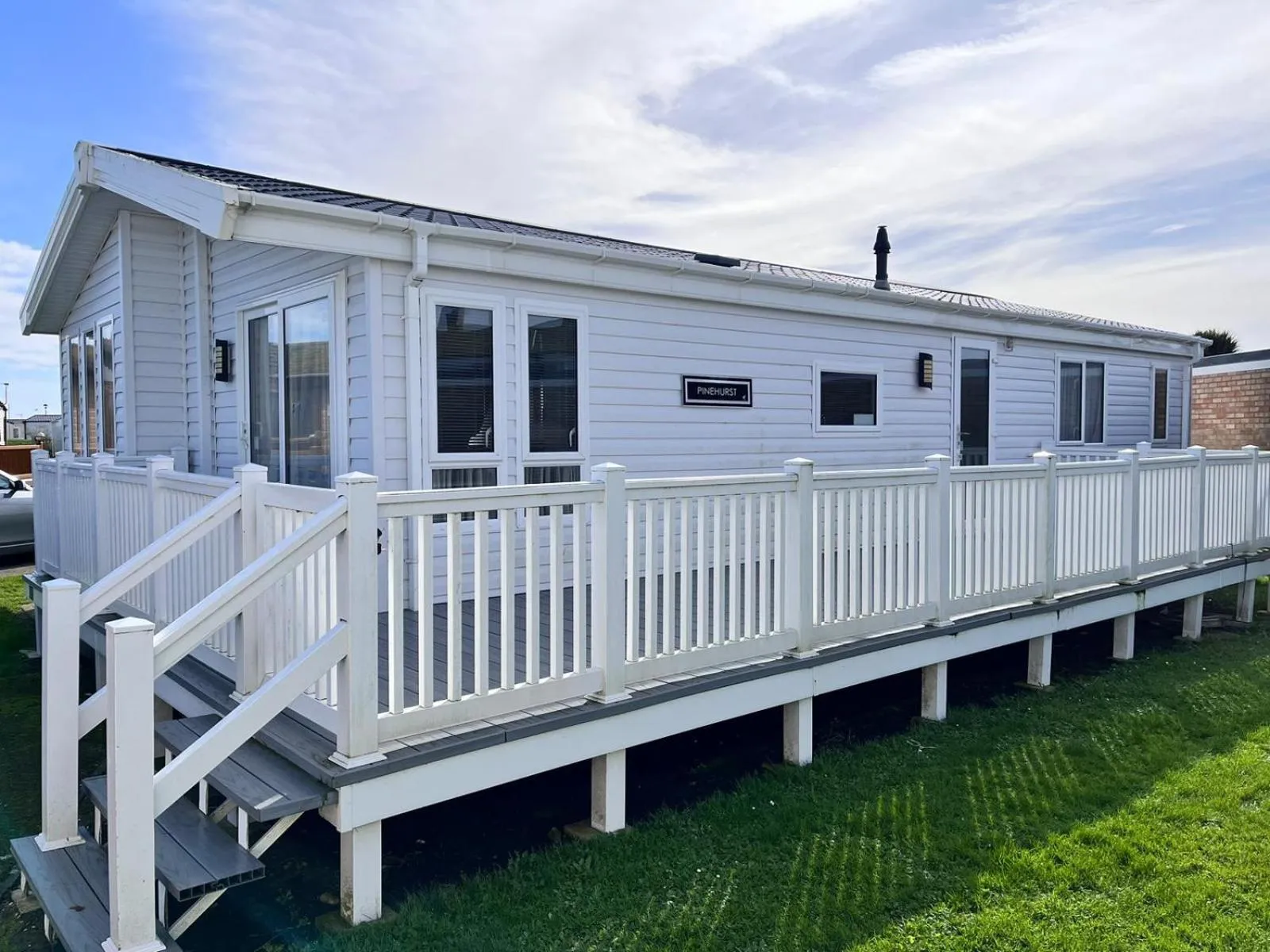 Property building in Beach Lodge - 5 minute walk to the sandy beach