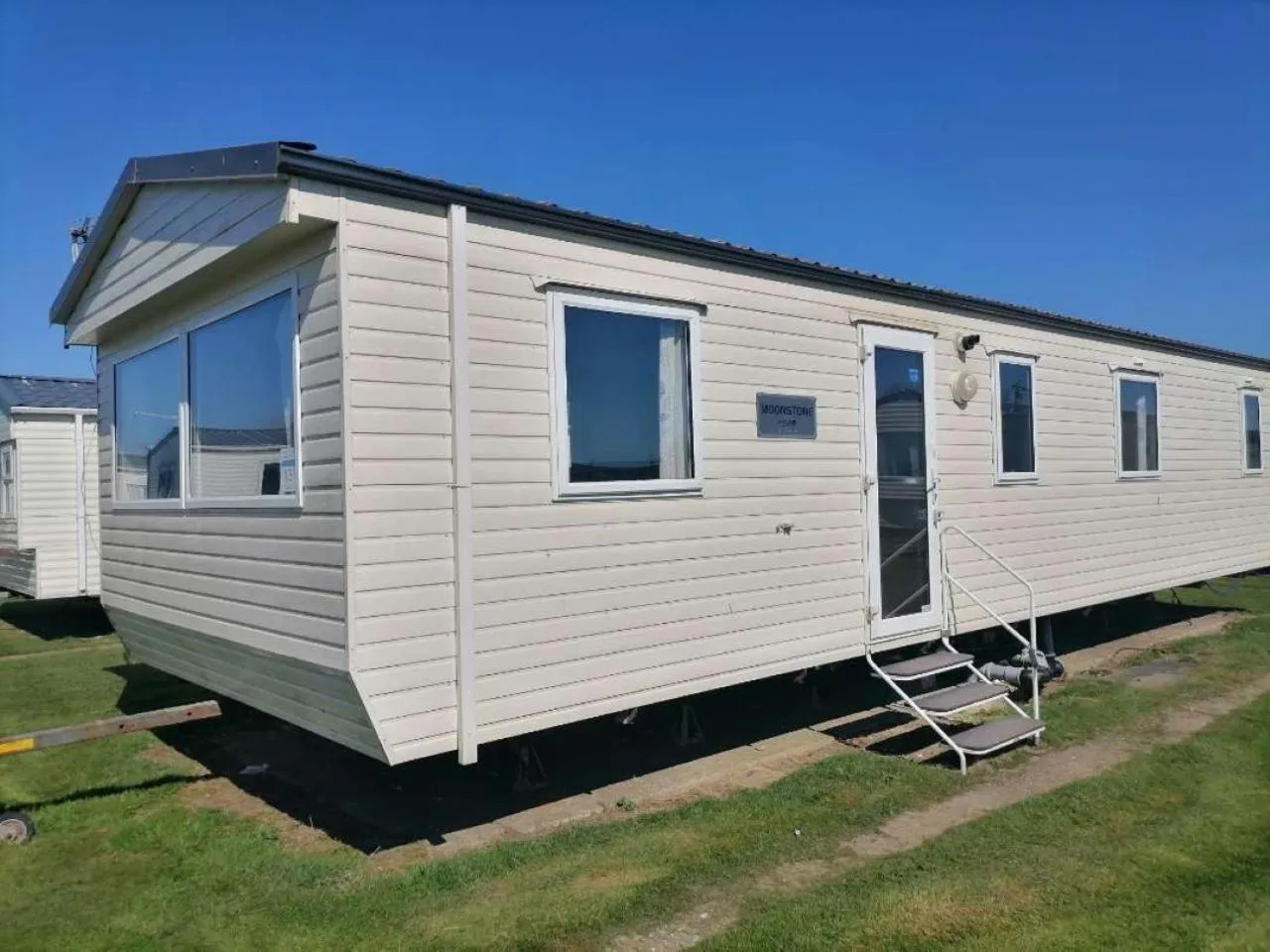 Property building in Camber Sands Holiday Park