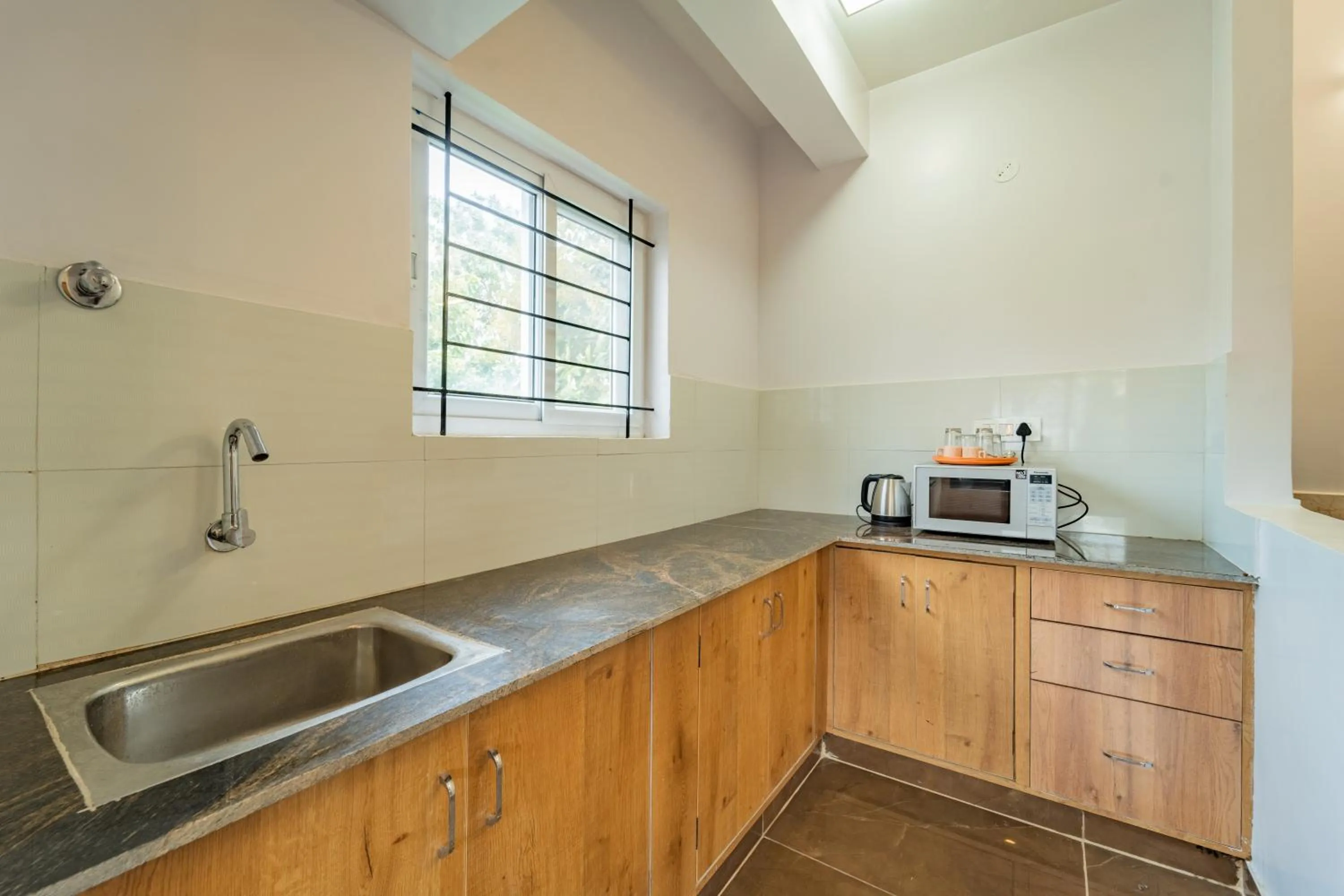 Coffee/tea facilities in The Suites