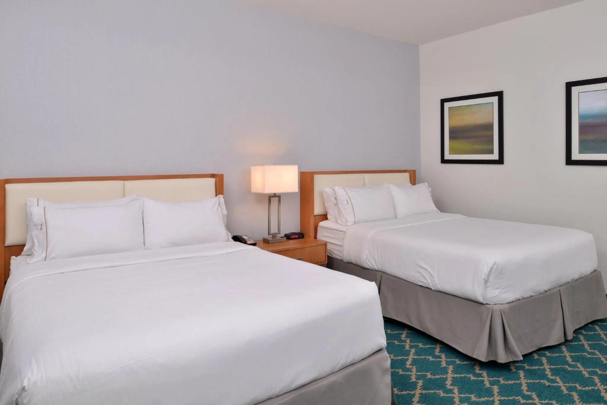 Photo of the whole room, Bed in Holiday Inn Express and Suites West Ocean City by IHG
