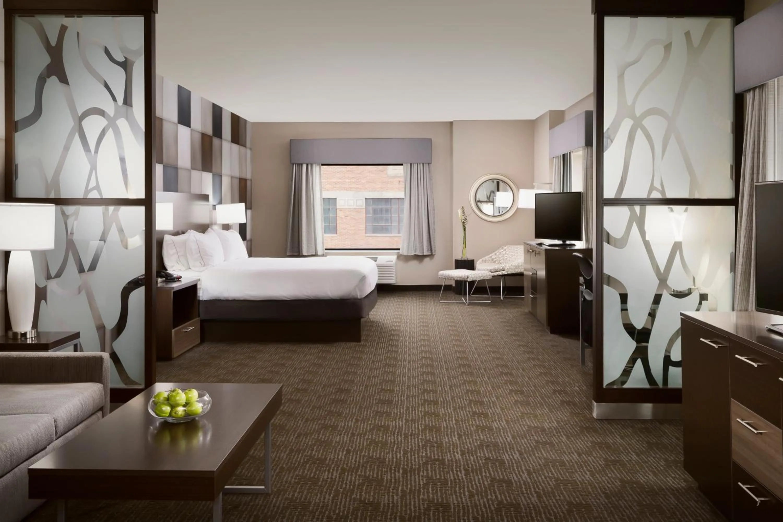 Photo of the whole room, Bed in Holiday Inn Express & Suites Oklahoma City Downtown - Bricktown by IHG