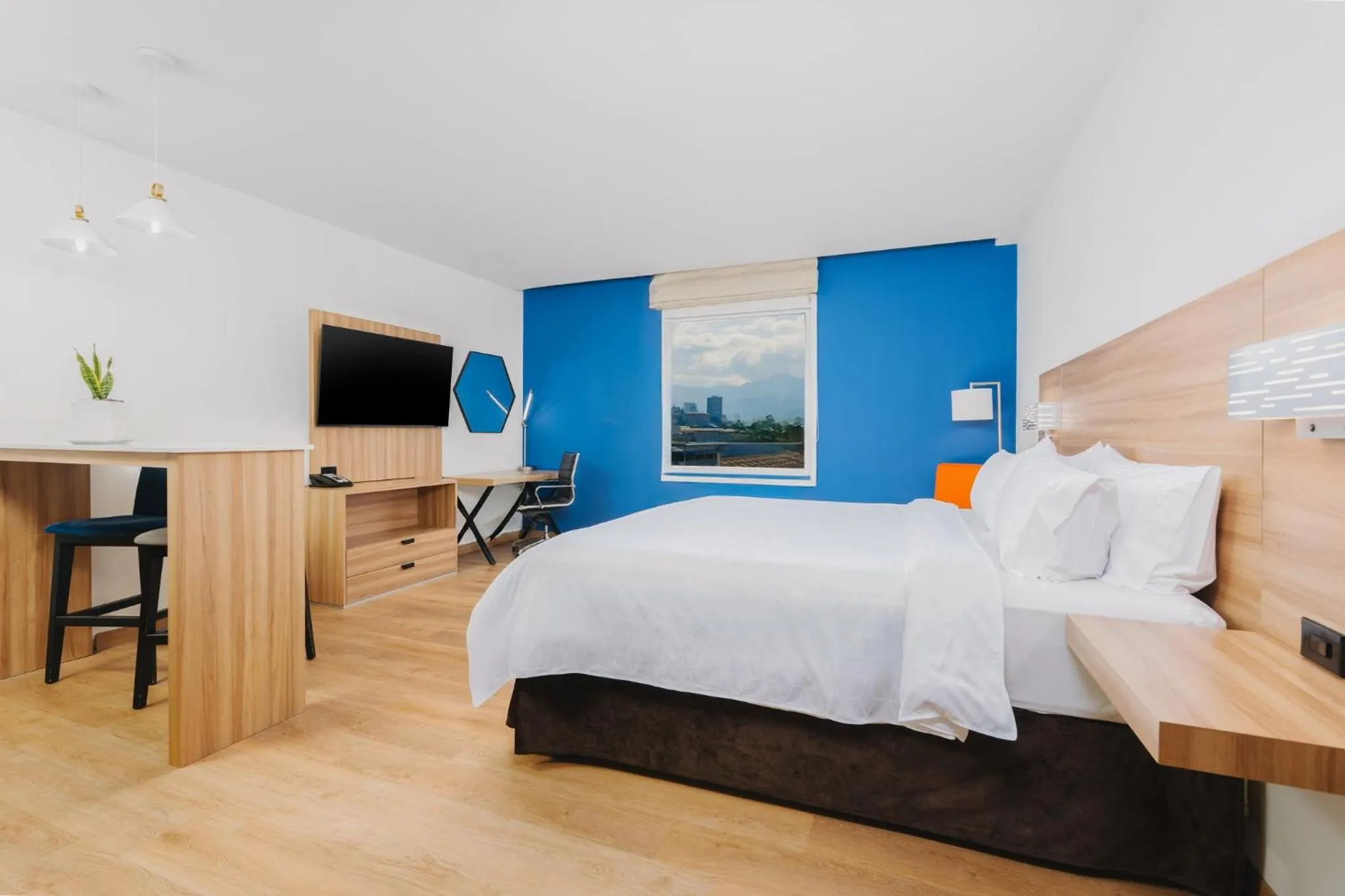 Photo of the whole room, Bed in Holiday Inn Express Tegucigalpa by IHG