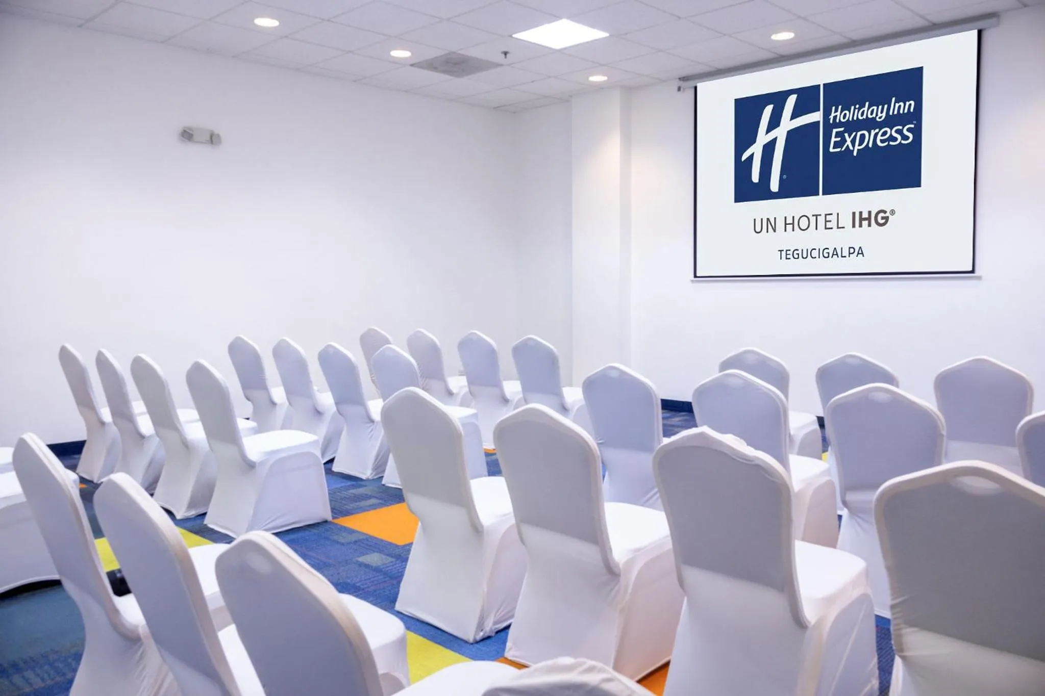 Meeting/conference room in Holiday Inn Express Tegucigalpa by IHG