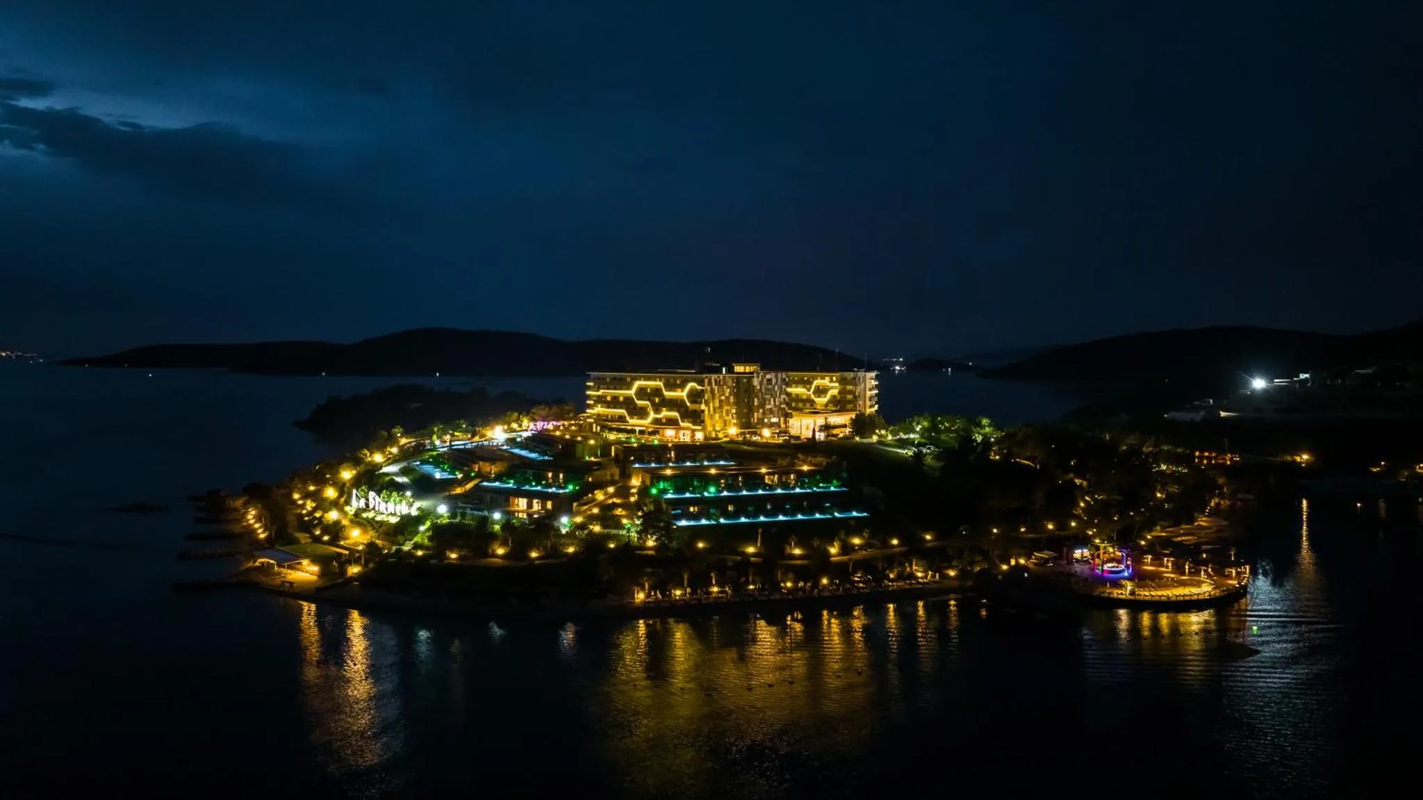 Property building in La Blanche Island Bodrum