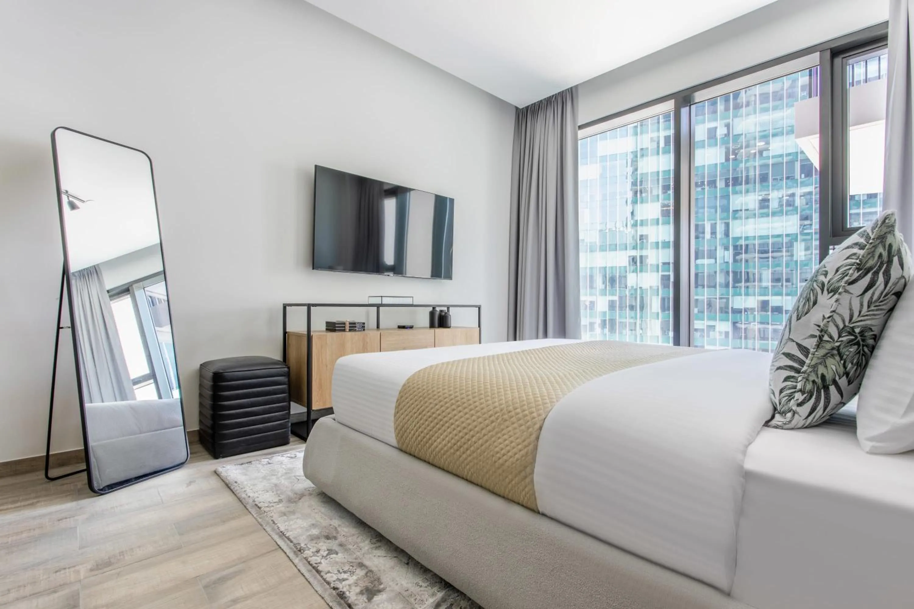 Bed in Frank Porter - Ahad Residences