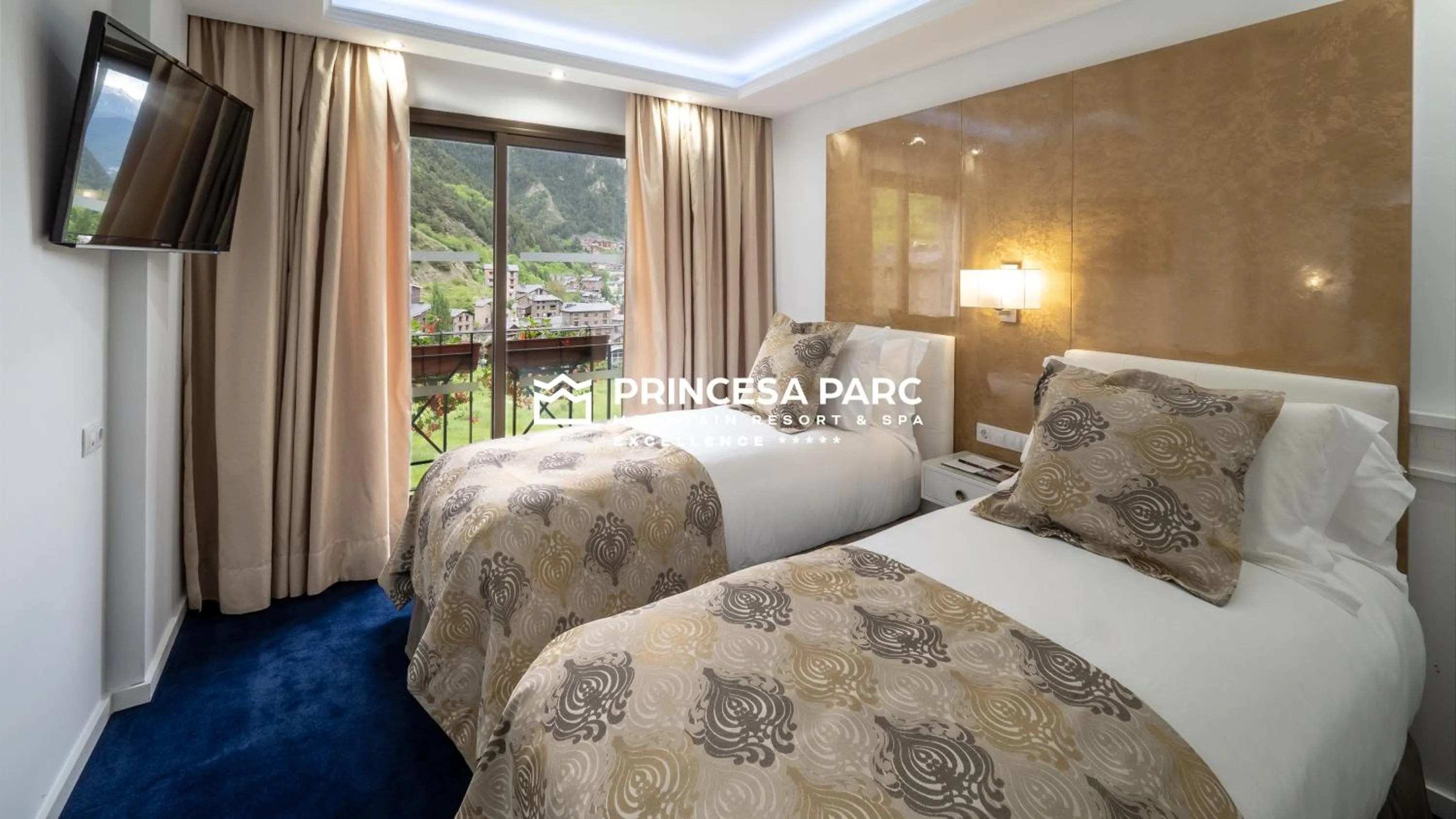 Bed in Hotel Princesa Parc Excellence