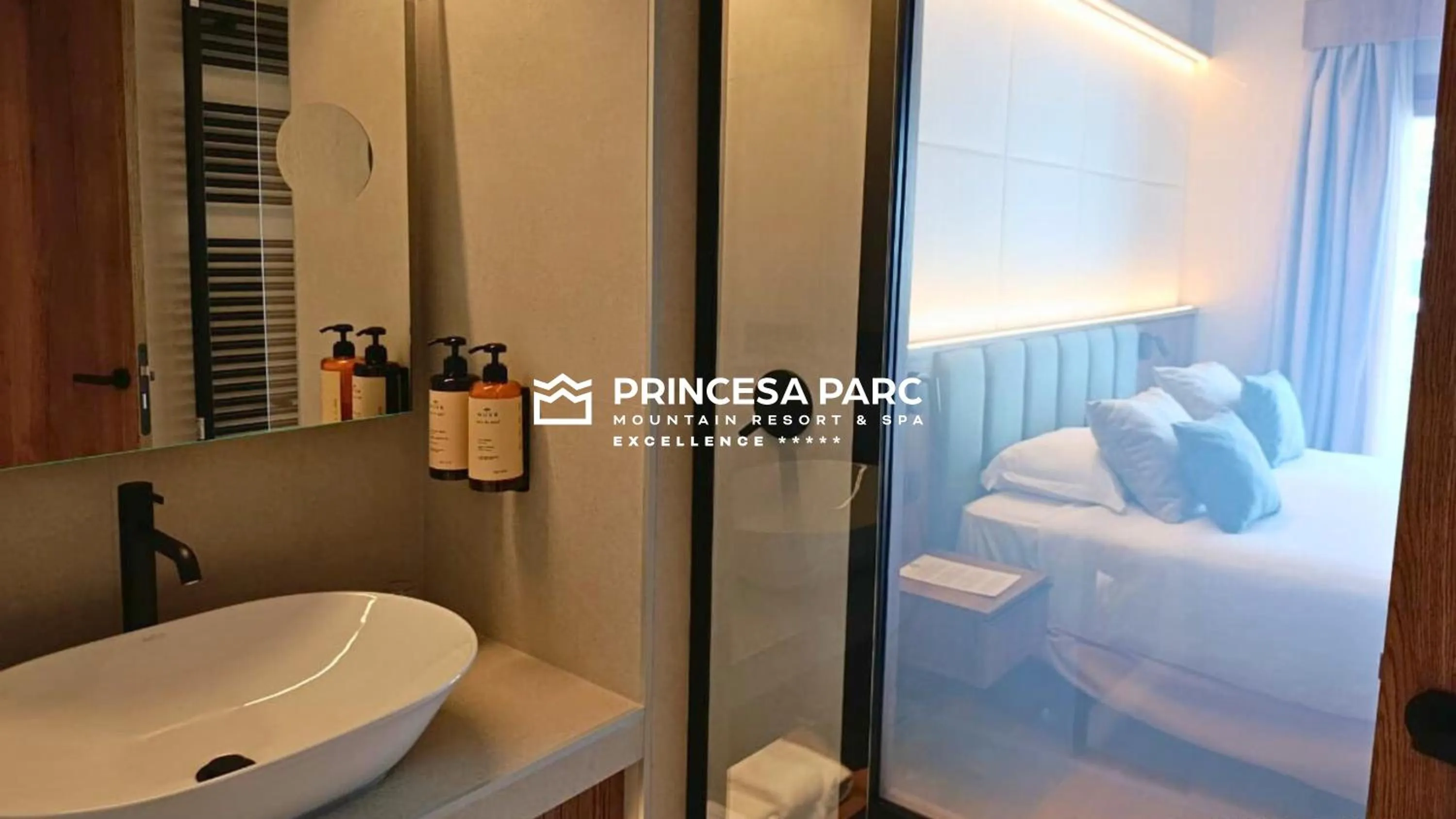 Bed in Hotel Princesa Parc Excellence