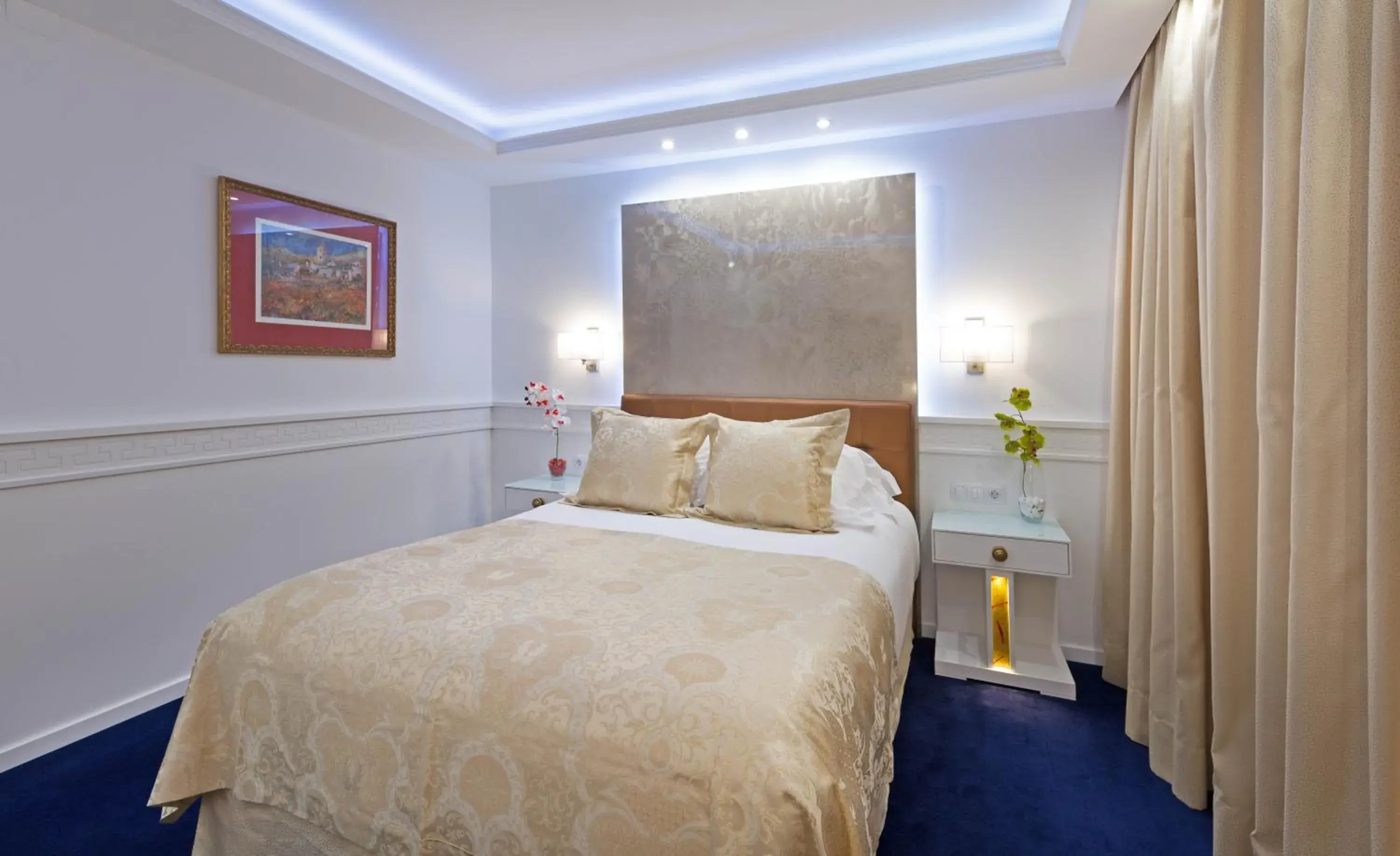 Double Room with Spa Bath - single occupancy in Hotel Princesa Parc Excellence Double Room with Spa Bath - single occupancy in Hotel Princesa Parc Excellence