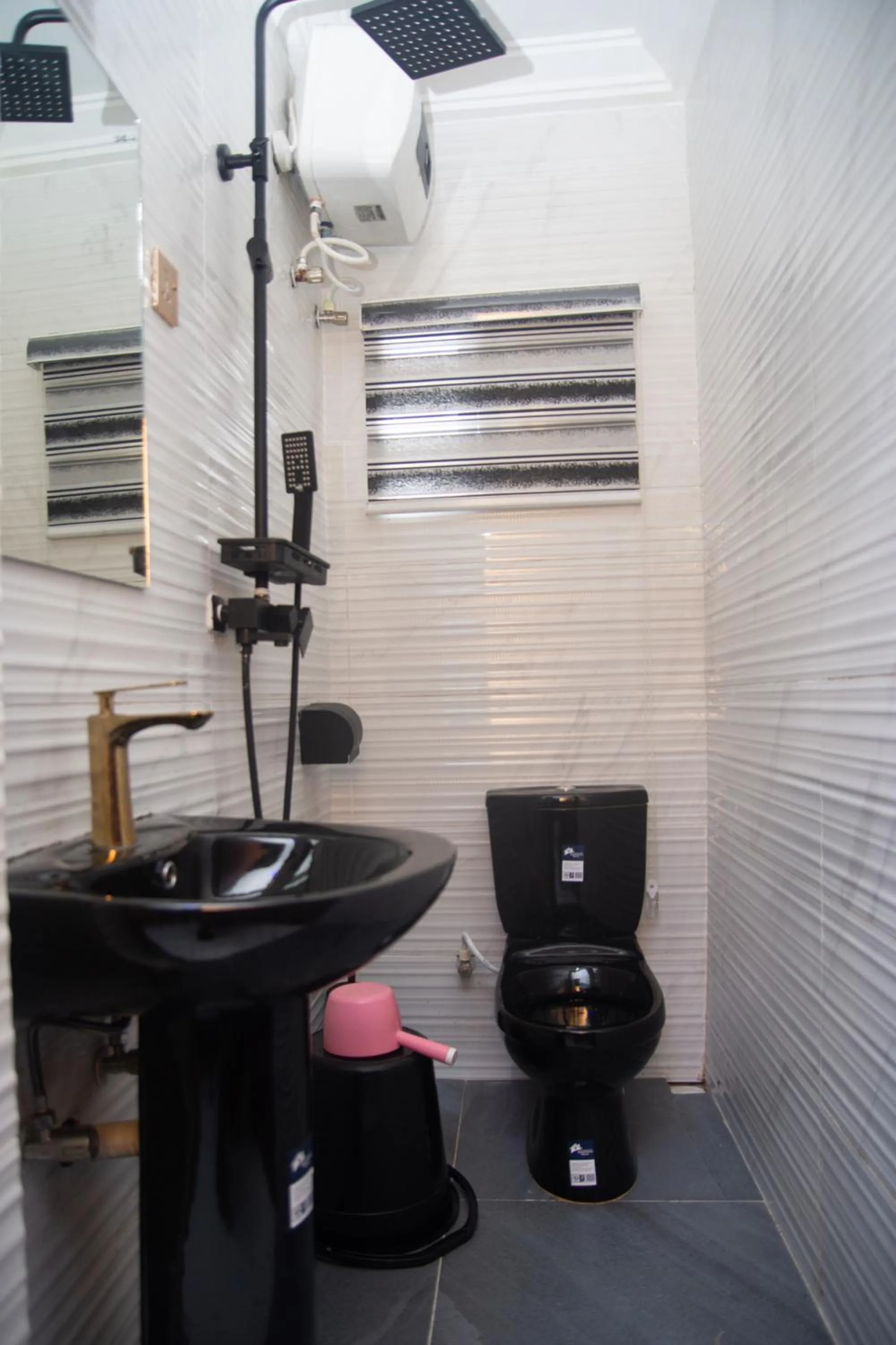 Toilet in Haffy Executive Hotels and Suite