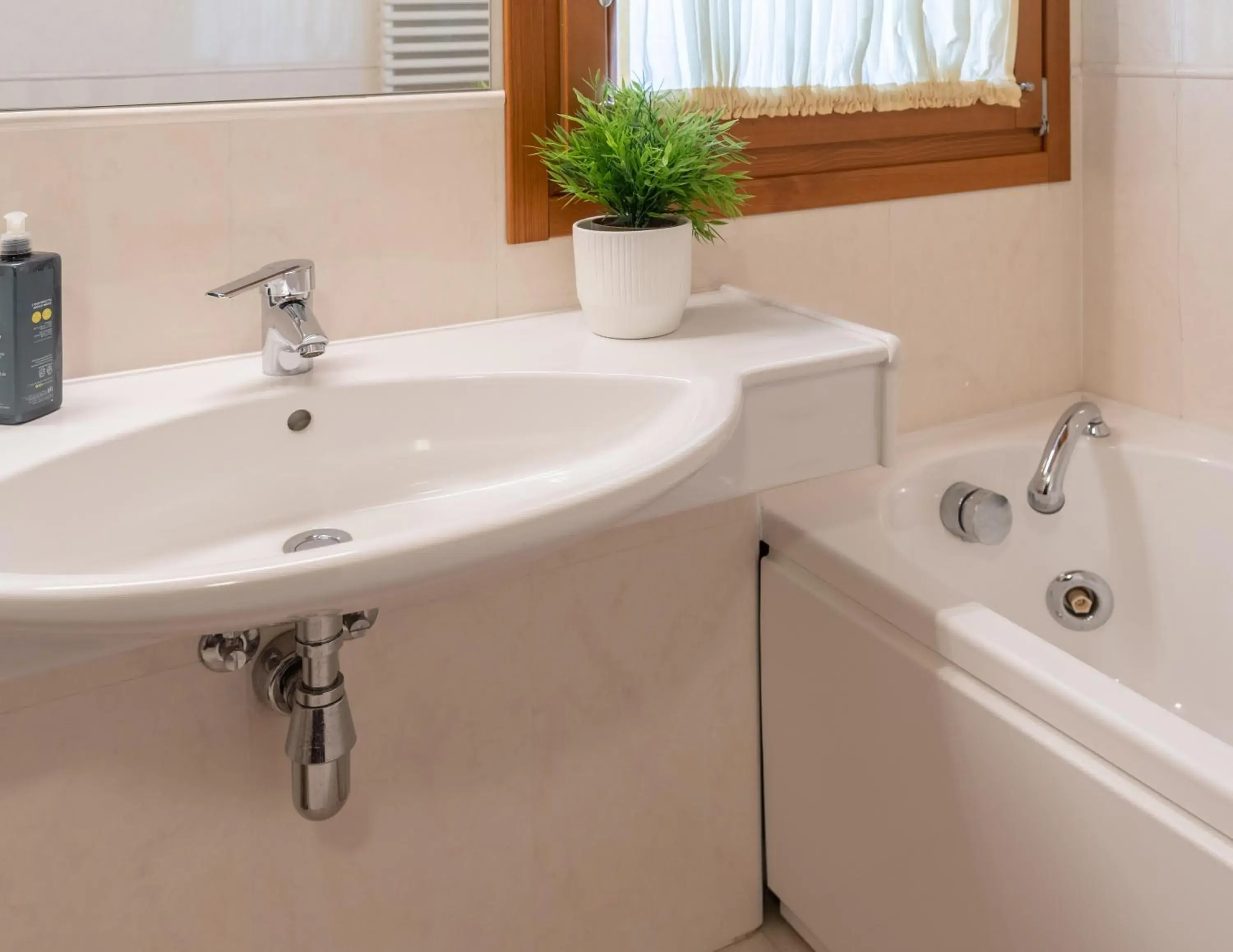 King Suite with Spa Bath - single occupancy in Hotel Canova Sport & Relax King Suite with Spa Bath - single occupancy in Hotel Canova Sport & Relax