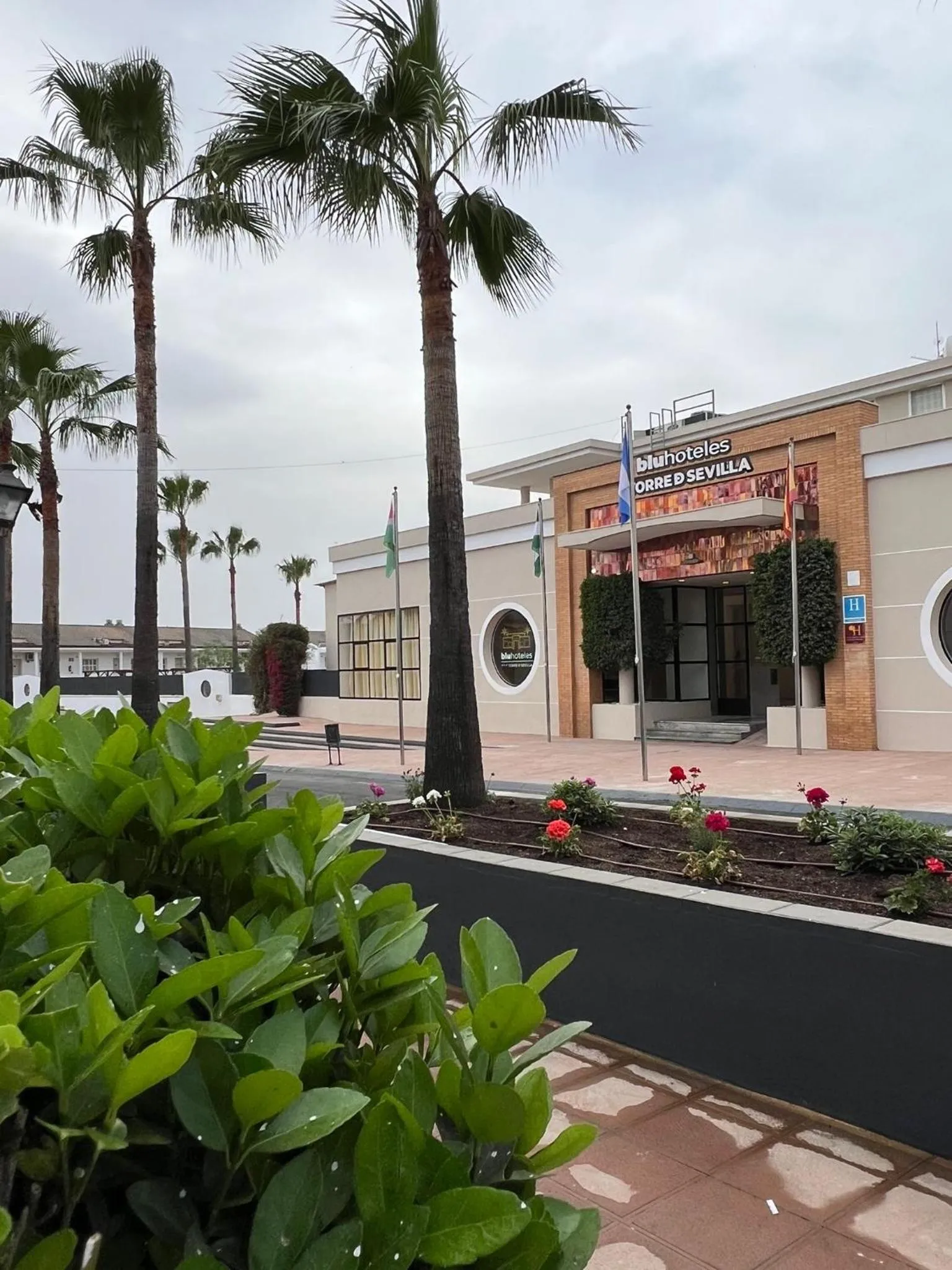 Off site in Hospedium Hotel Sky Blu Torre de Sevilla