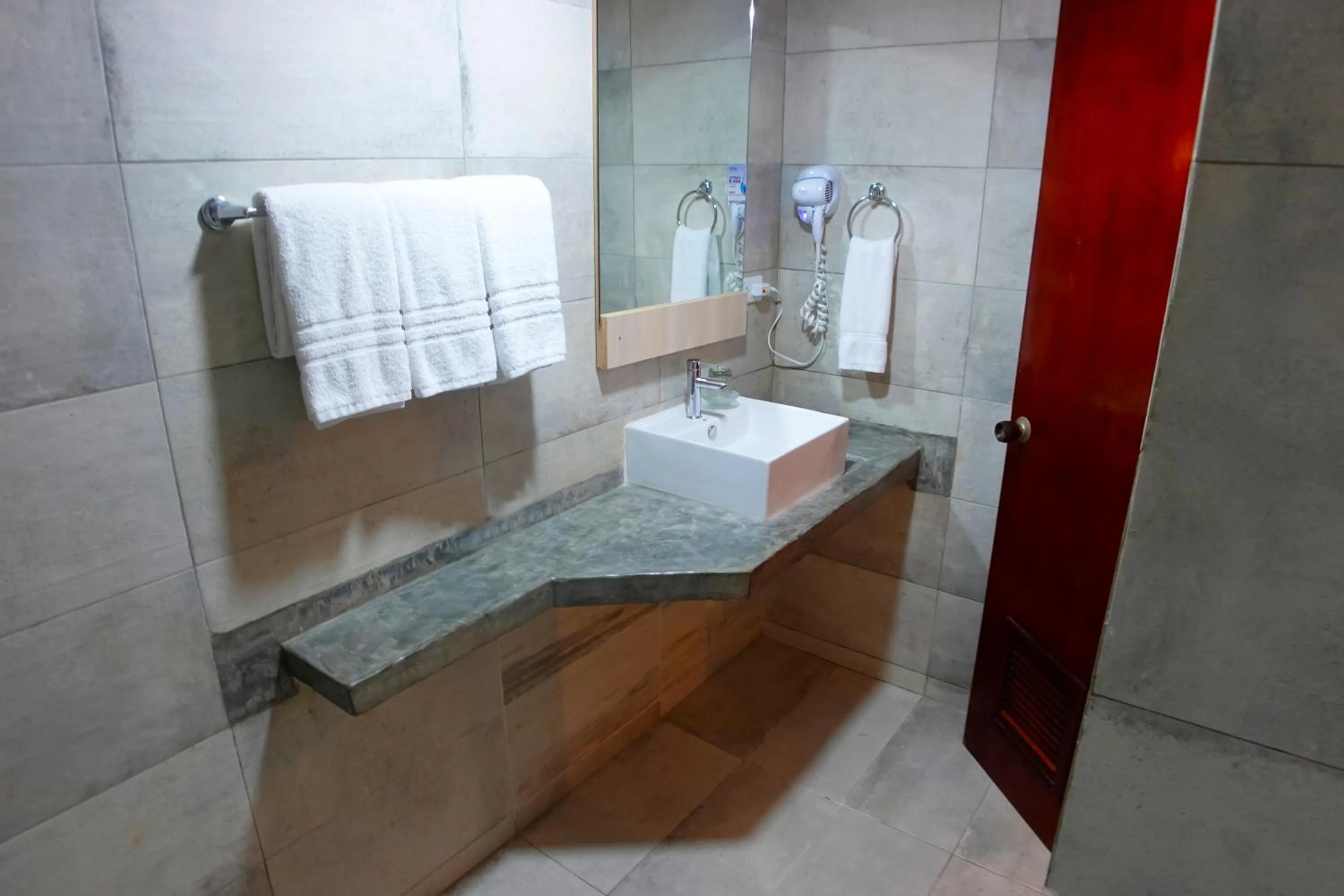 Bathroom in Sunsol Ecoland