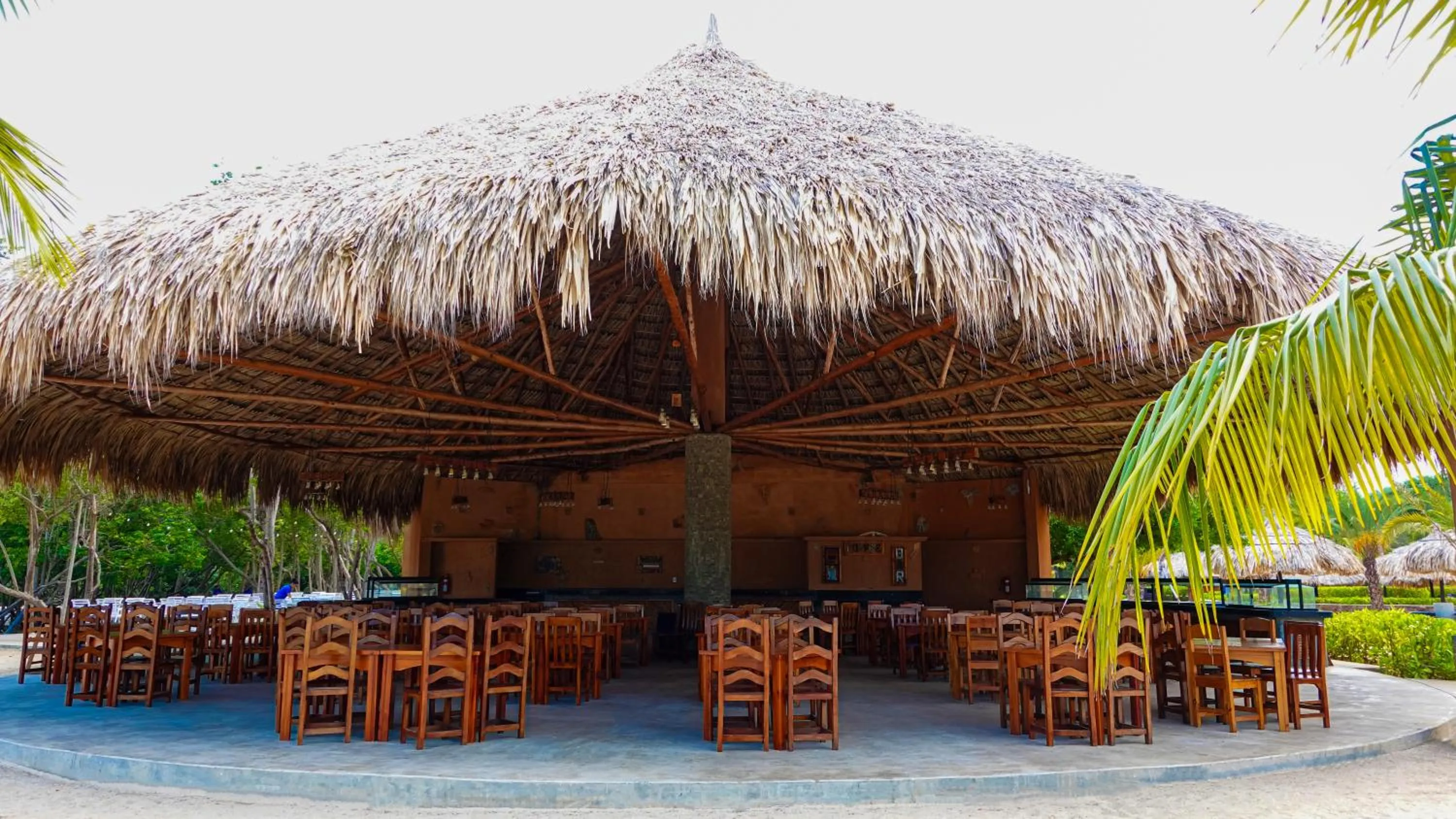 Restaurant/places to eat in Sunsol Ecoland