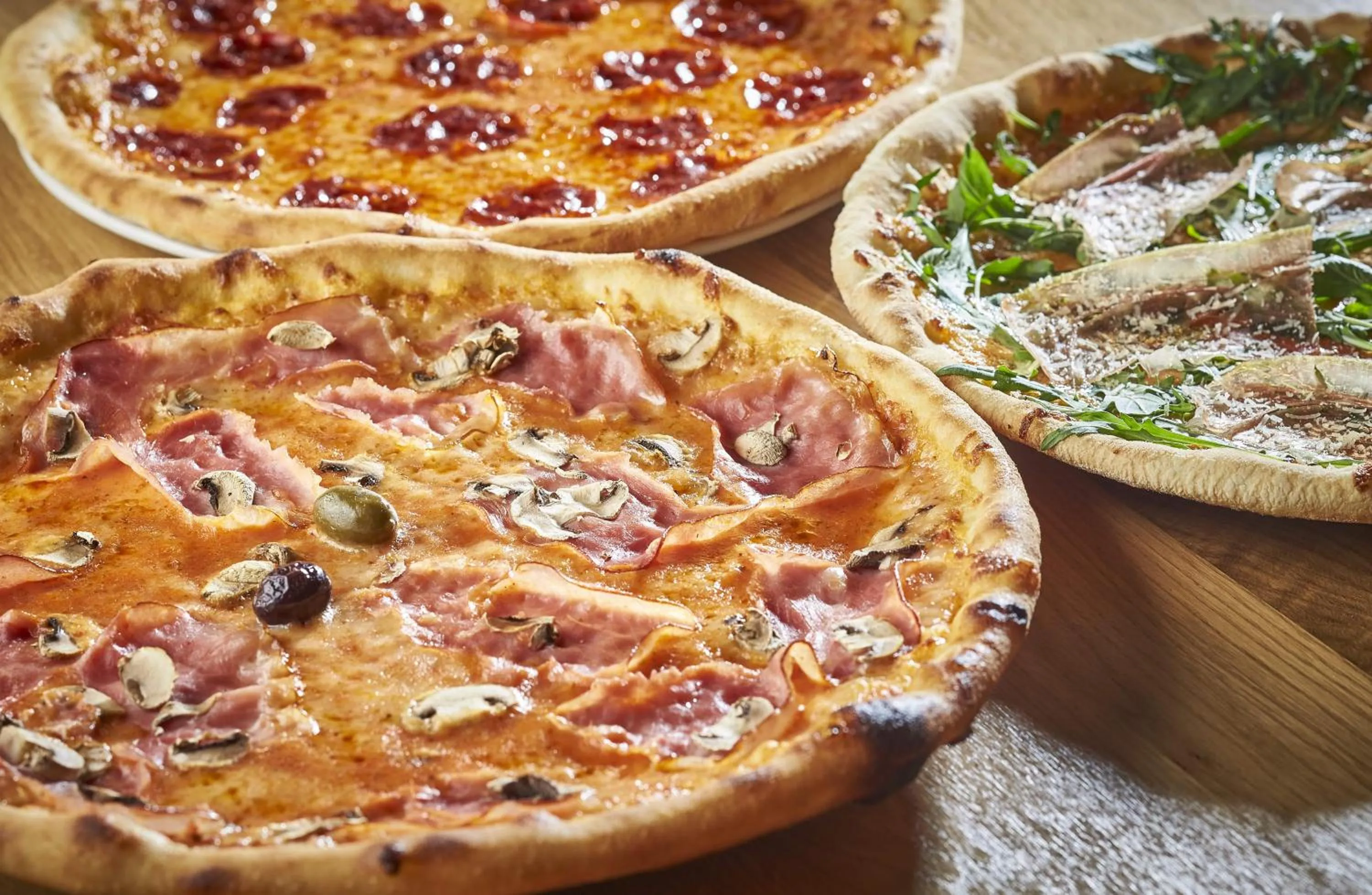 Restaurant/places to eat in AlpenParks Hotel & Apartment Central Zell am See